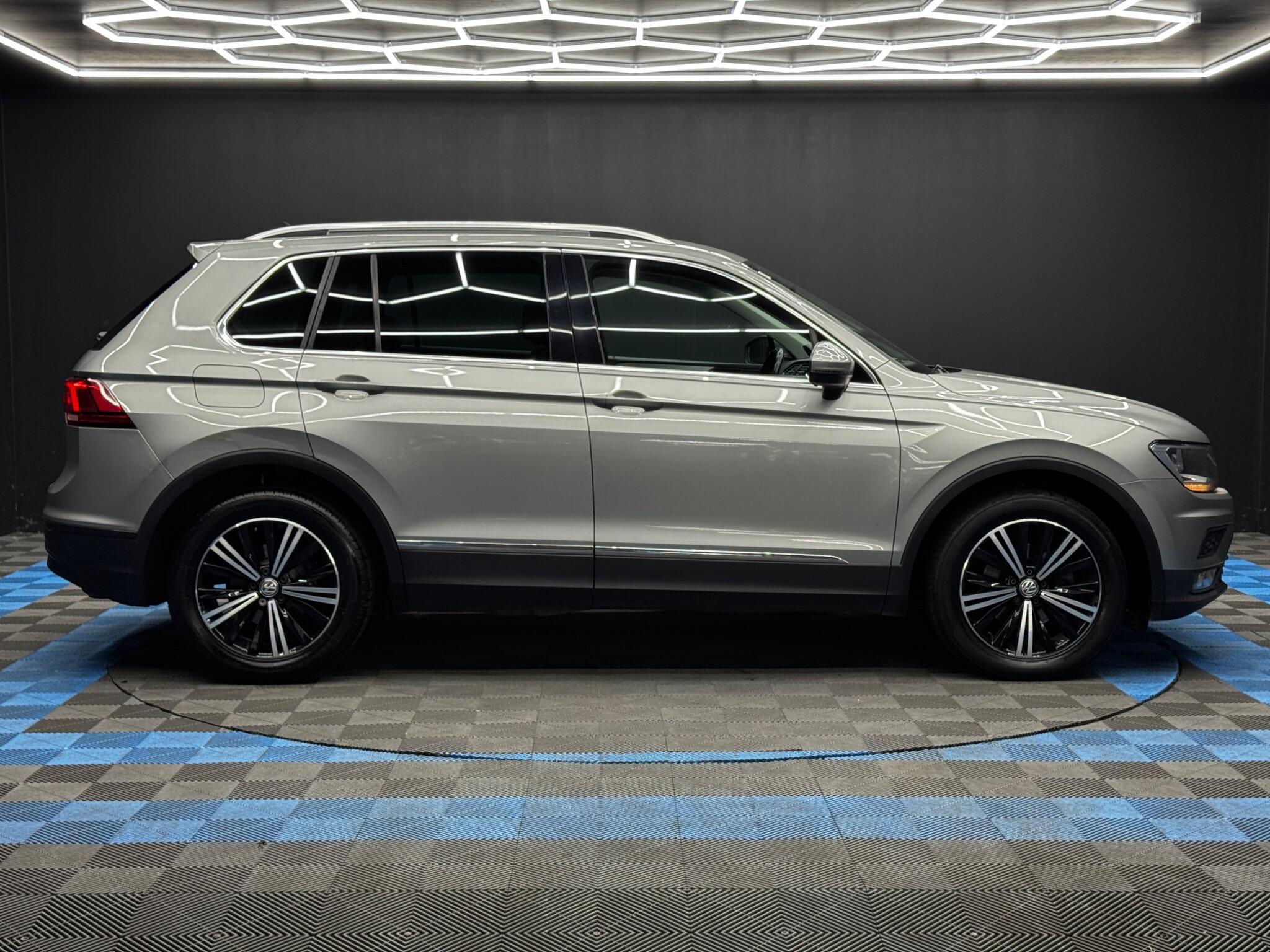 Volkswagen Tiguan - Image 4