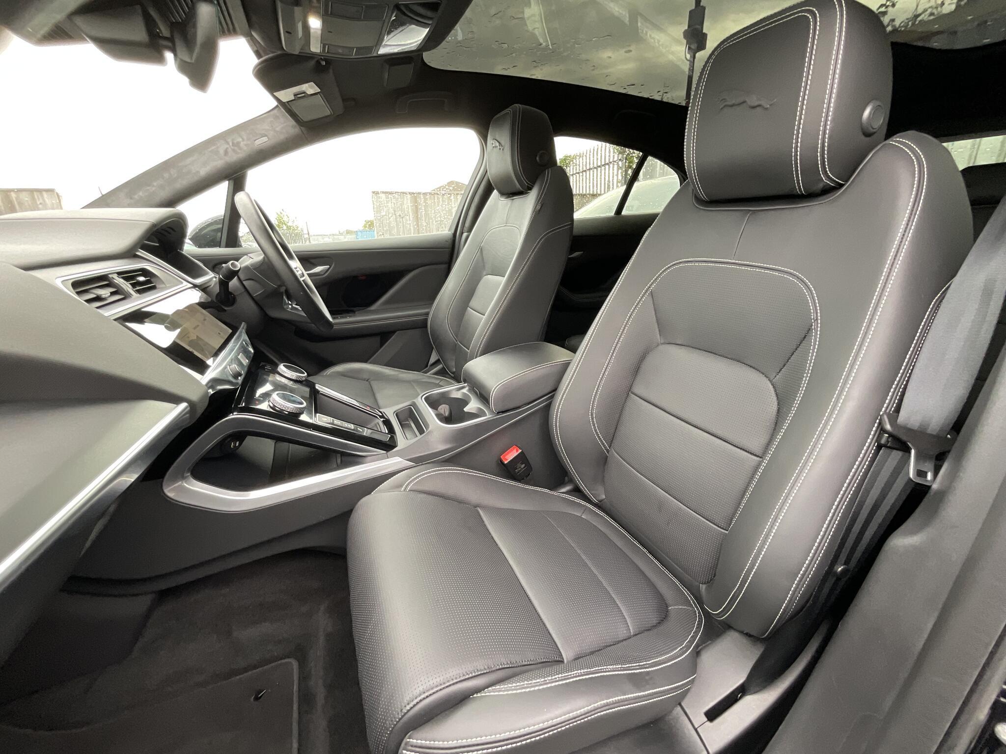 Jaguar I-Pace - Image 18