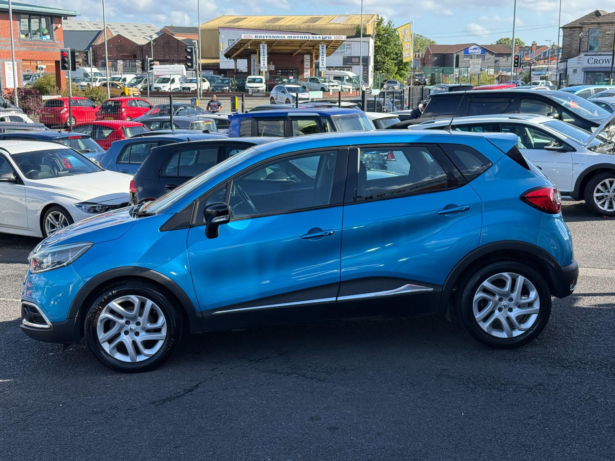 Renault Captur - Image 17