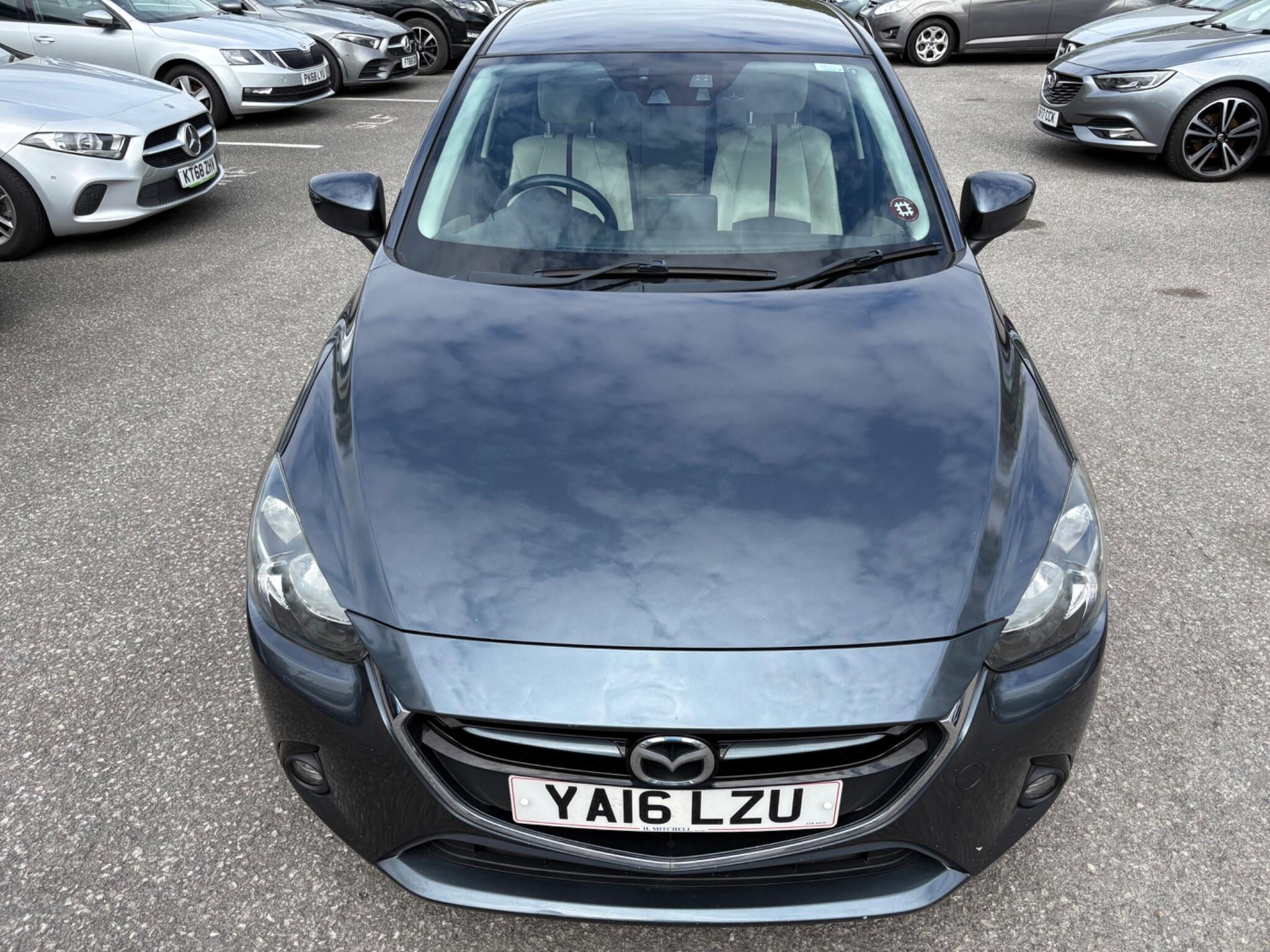 Mazda MAZDA2 - Image 5