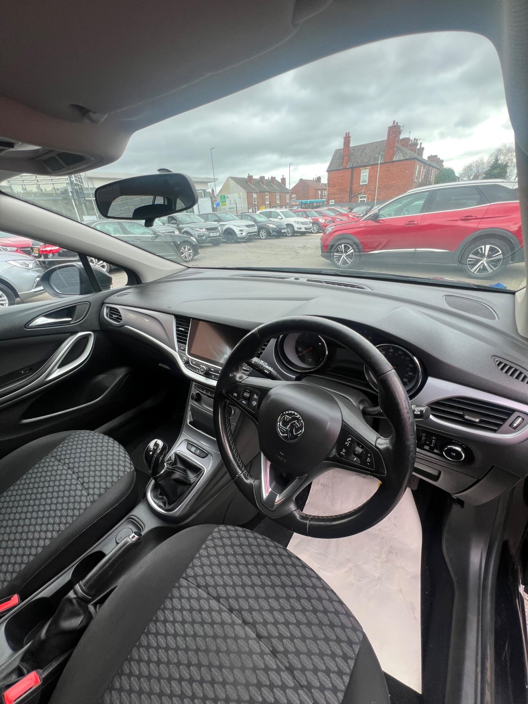 Vauxhall Astra - Image 30