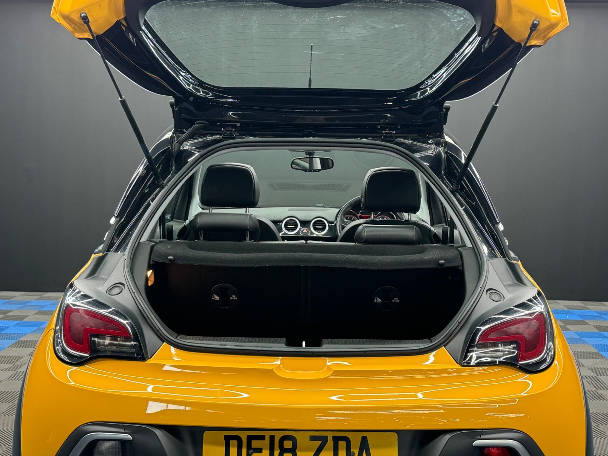 Vauxhall ADAM - Image 32