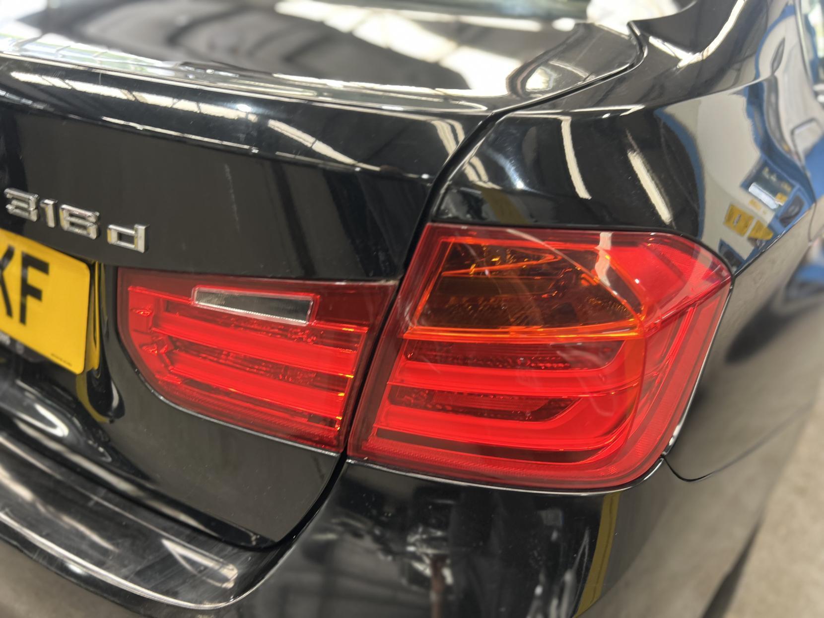 BMW 3 Series - Image 6