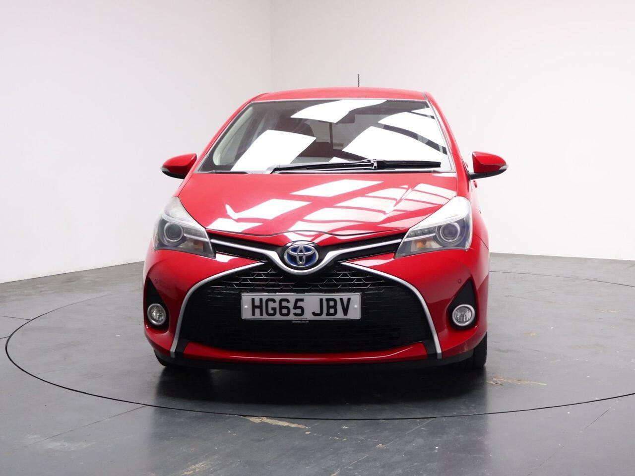 Toyota Yaris - Image 2