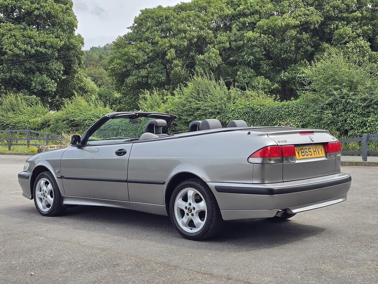 Saab 9-3 - Image 18