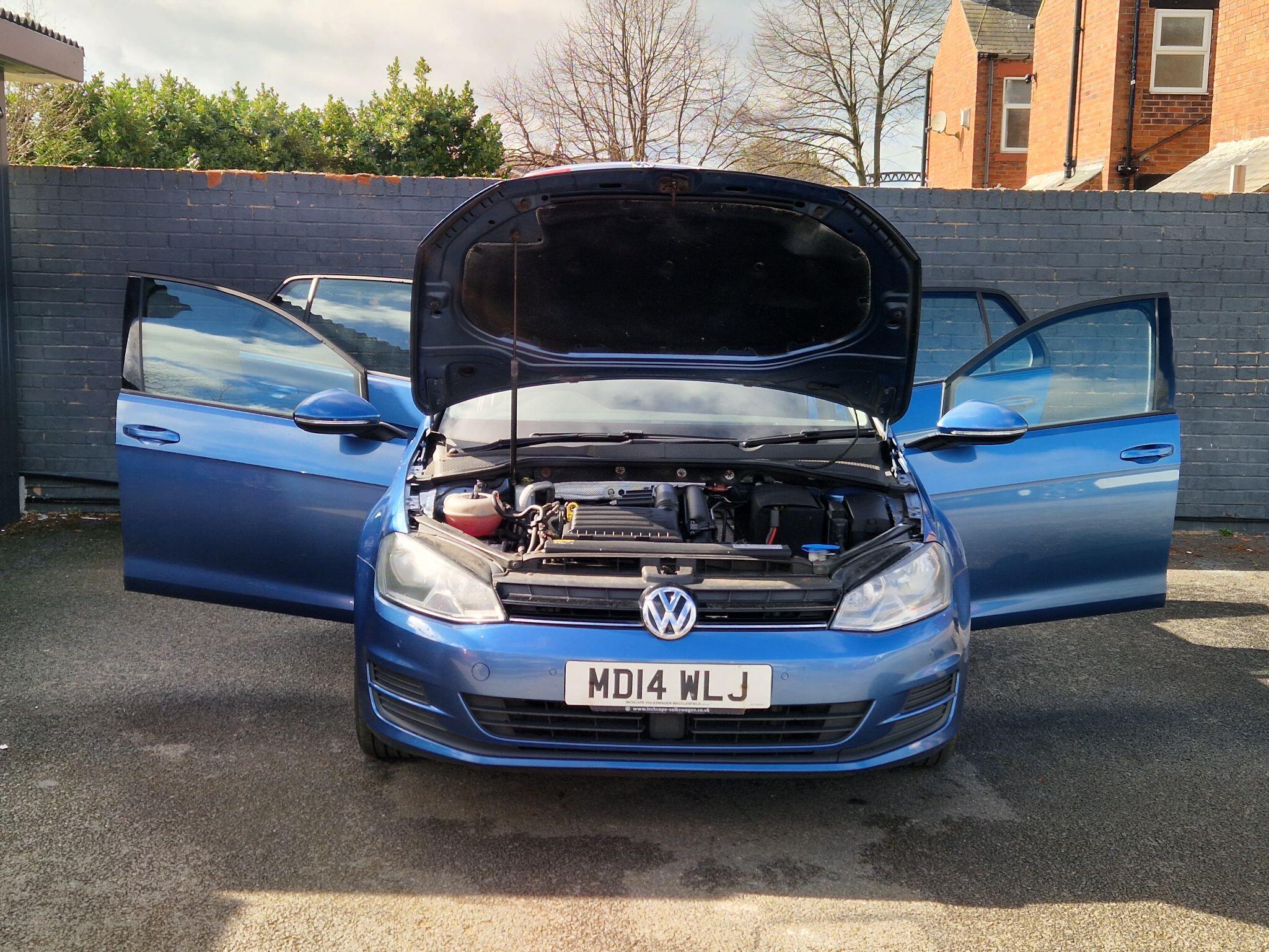 Volkswagen Golf - Image 13