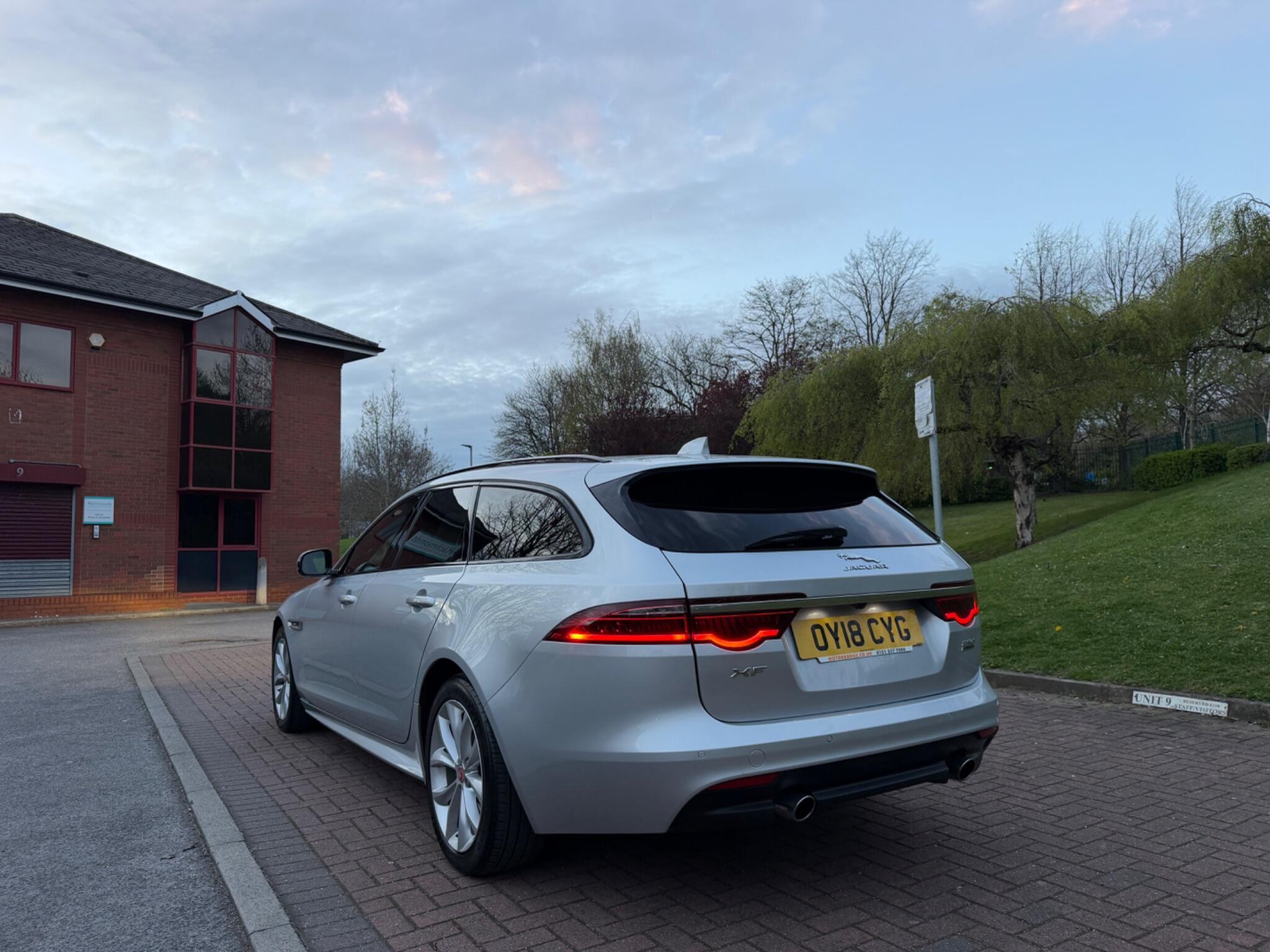 Jaguar XF - Image 10