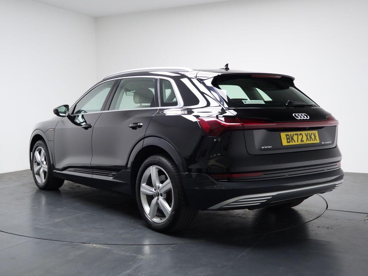 Audi E-Tron - Image 9