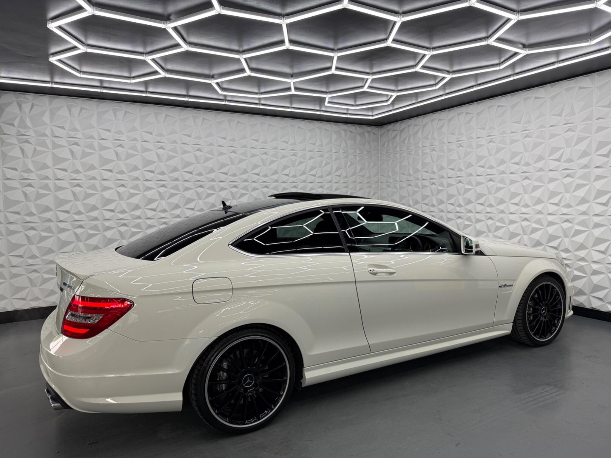 Mercedes C Class - Image 17