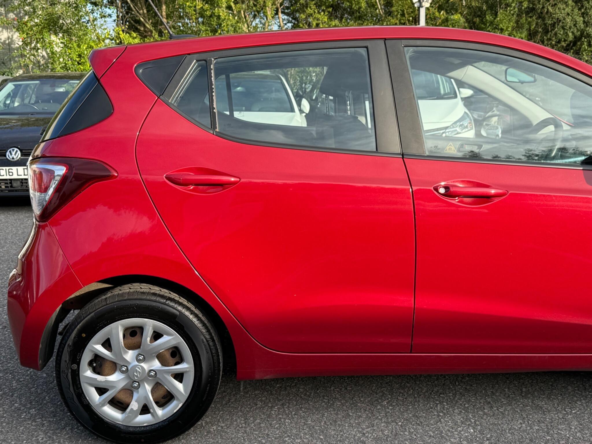 Hyundai i10 - Image 11