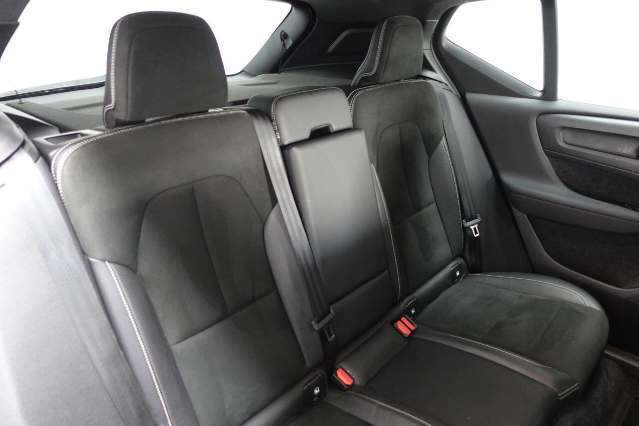 Volvo XC40 - Image 18