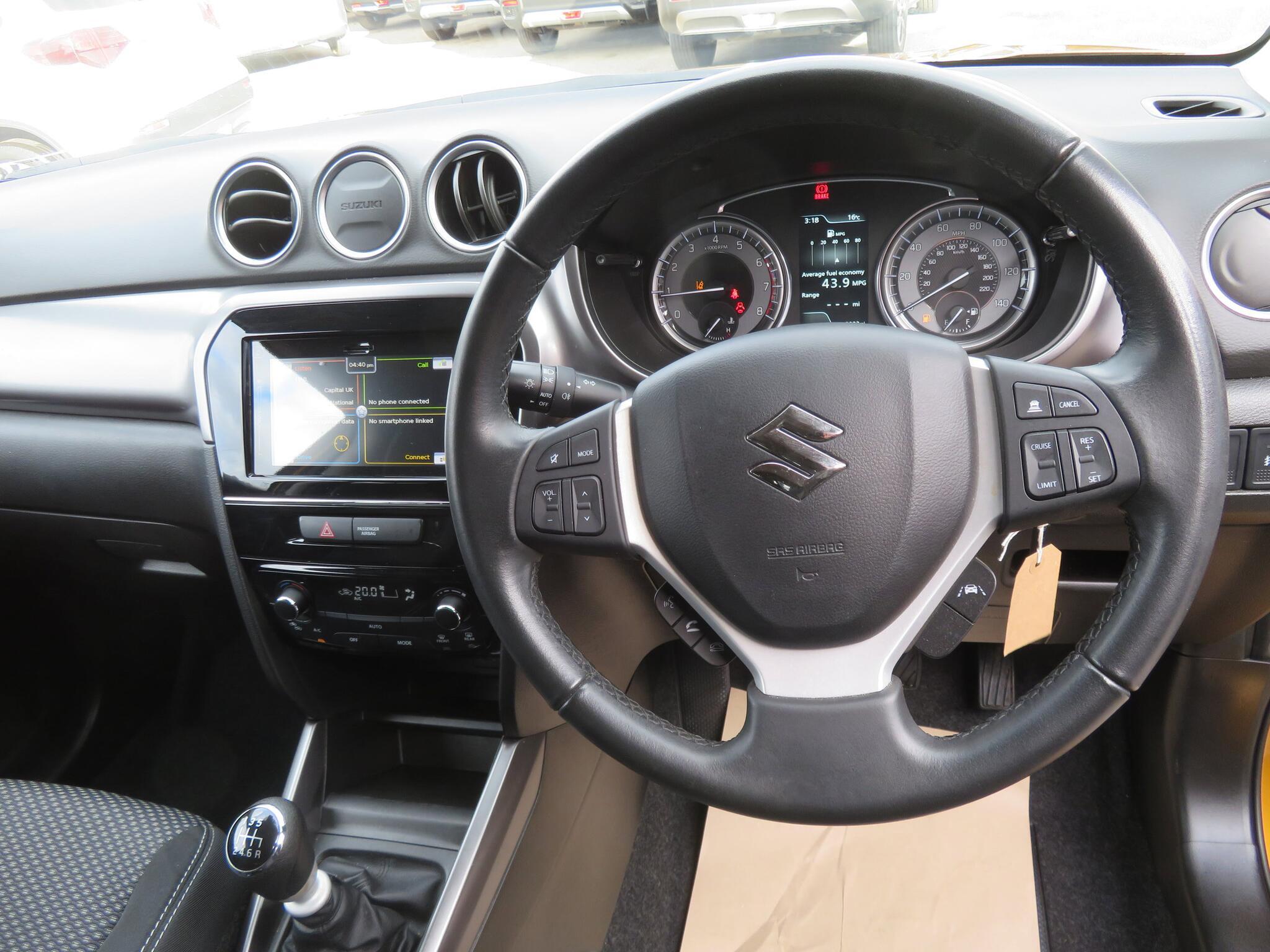 Suzuki Vitara - Image 14