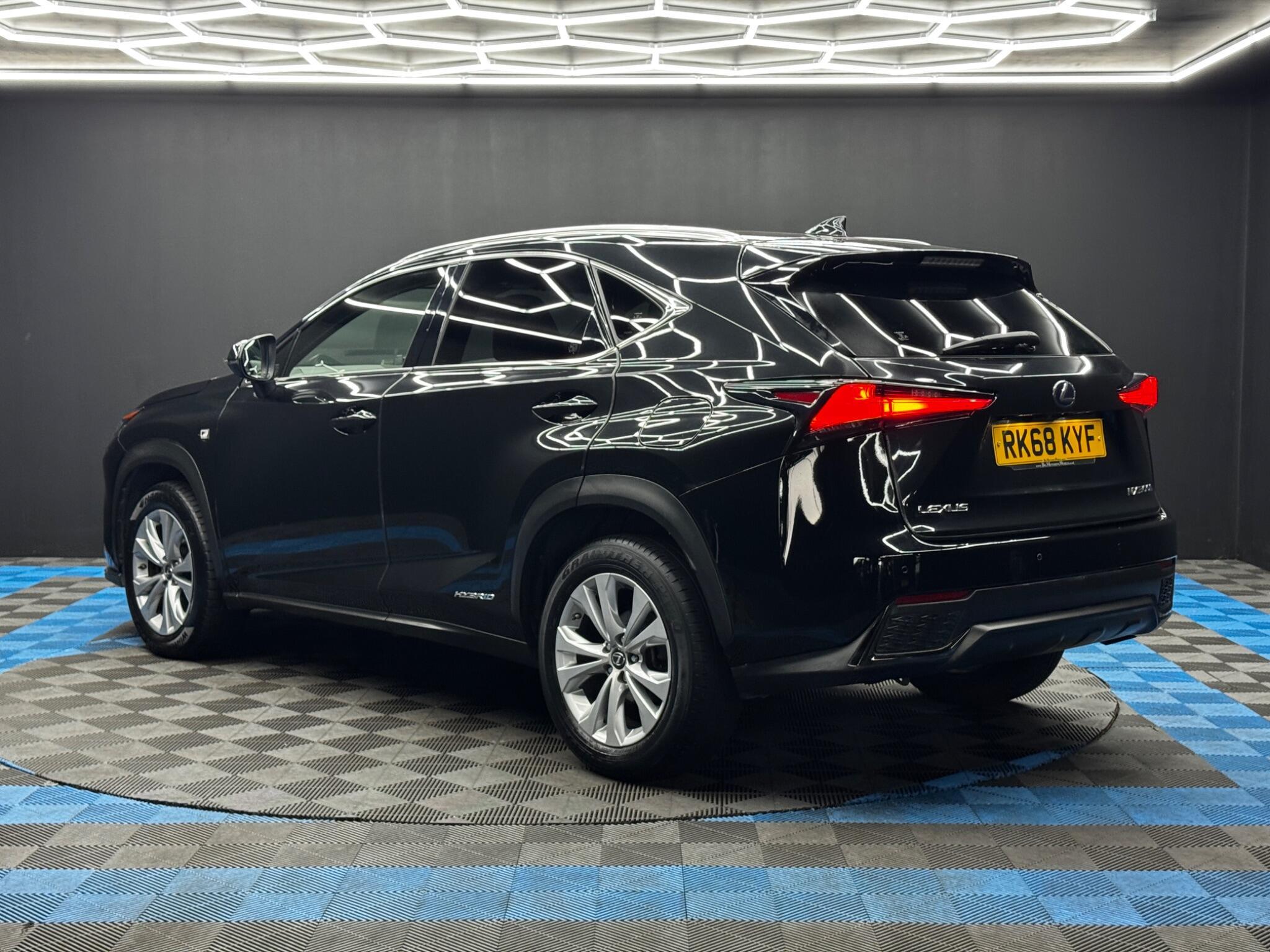 Lexus NX - Image 7