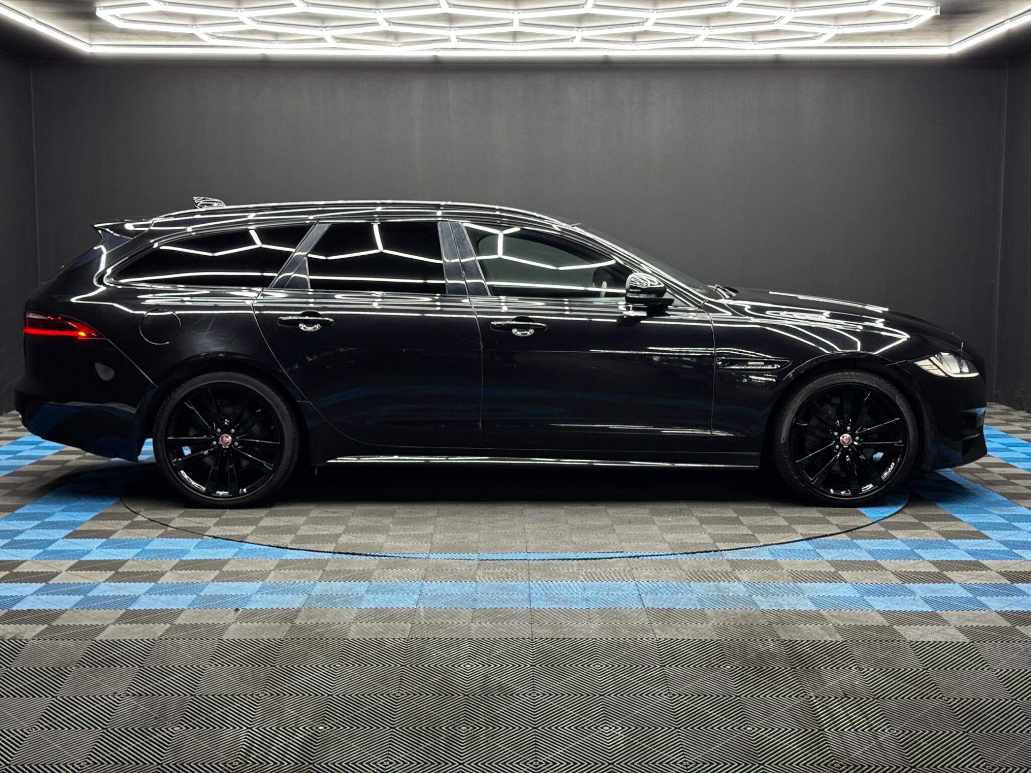 Jaguar XF - Image 4