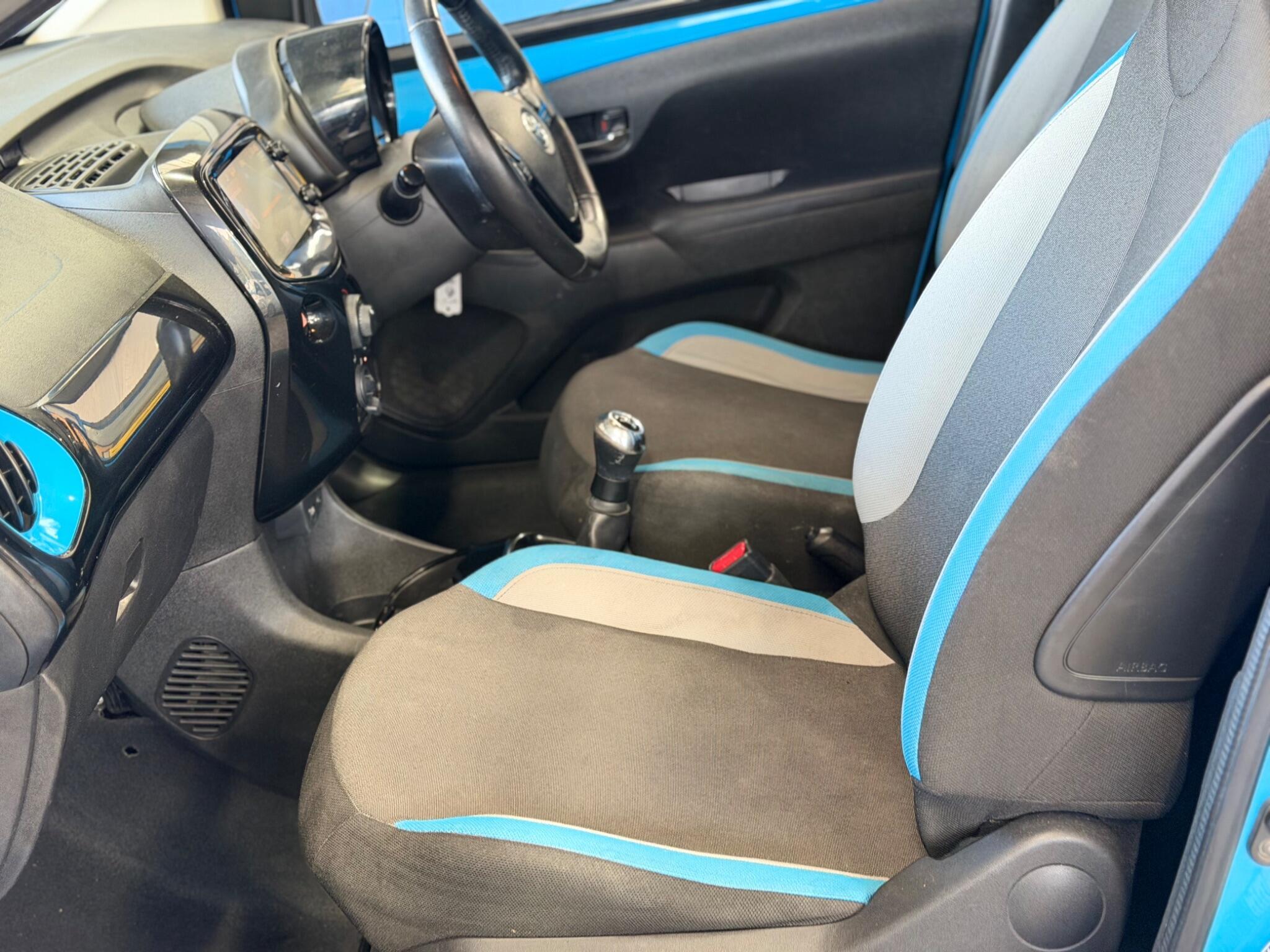 Toyota Aygo - Image 32