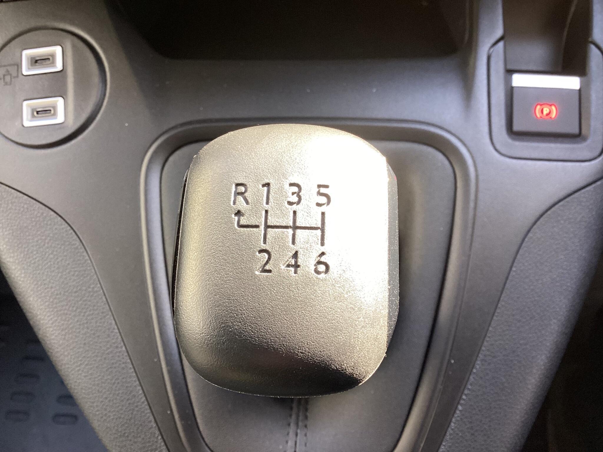 Peugeot Partner - Image 13