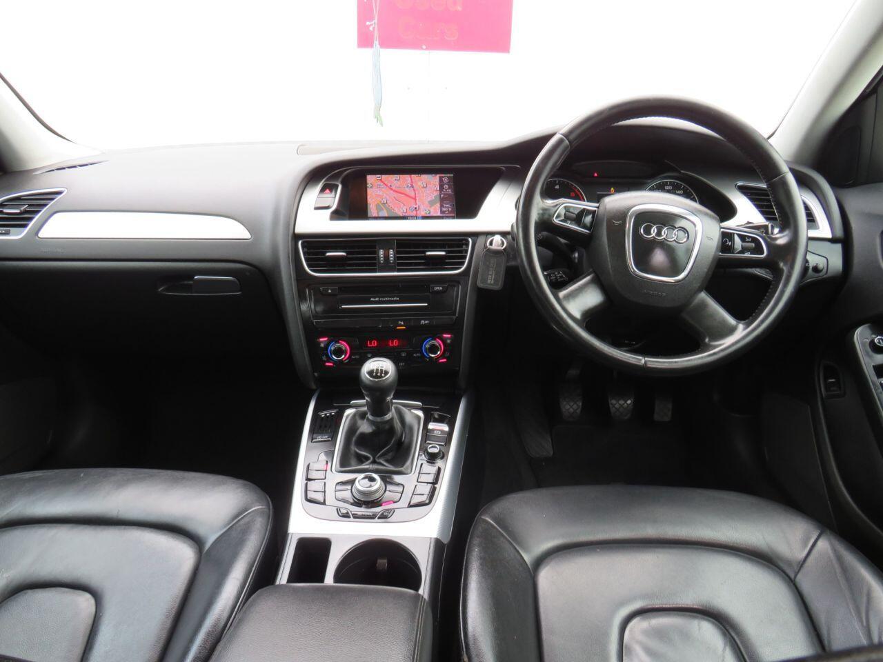 Audi A4 - Image 2