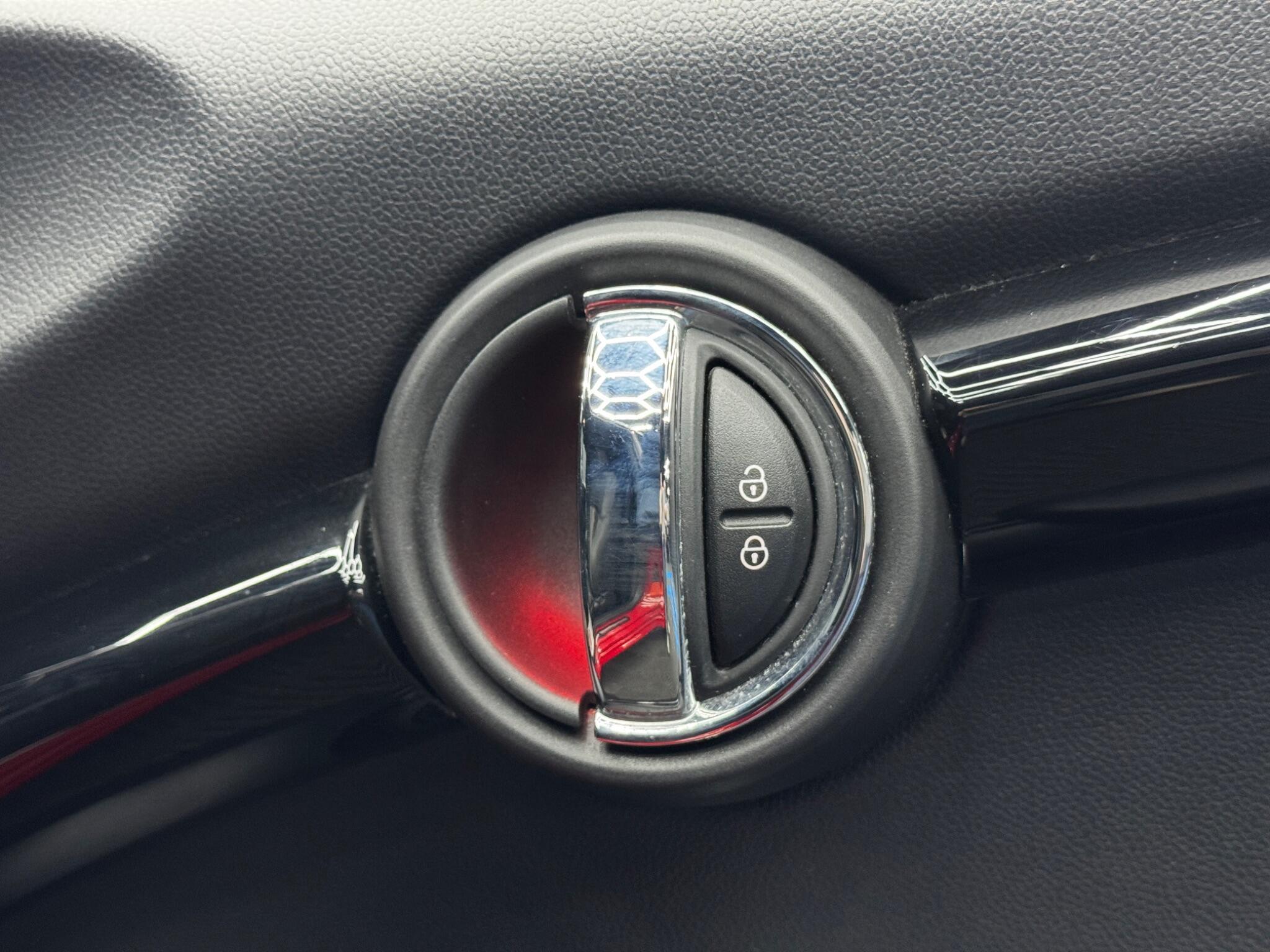 MINI Hatch - Image 39