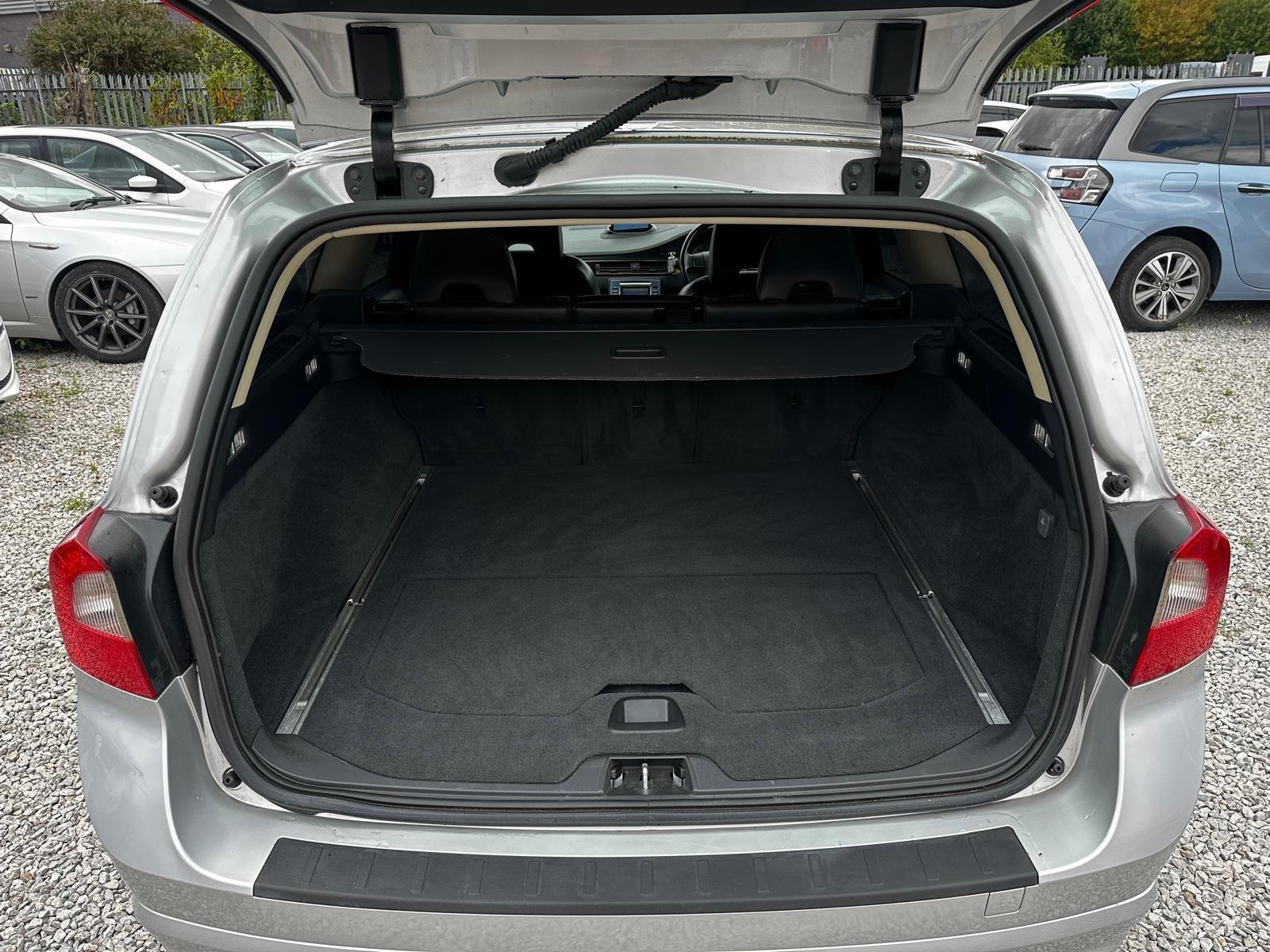 Volvo V70 - Image 7
