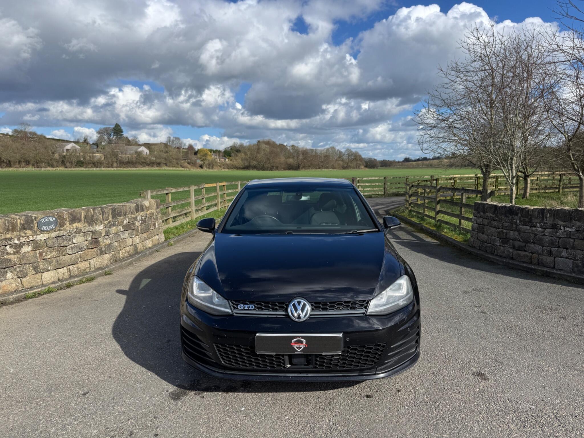Volkswagen Golf - Image 2