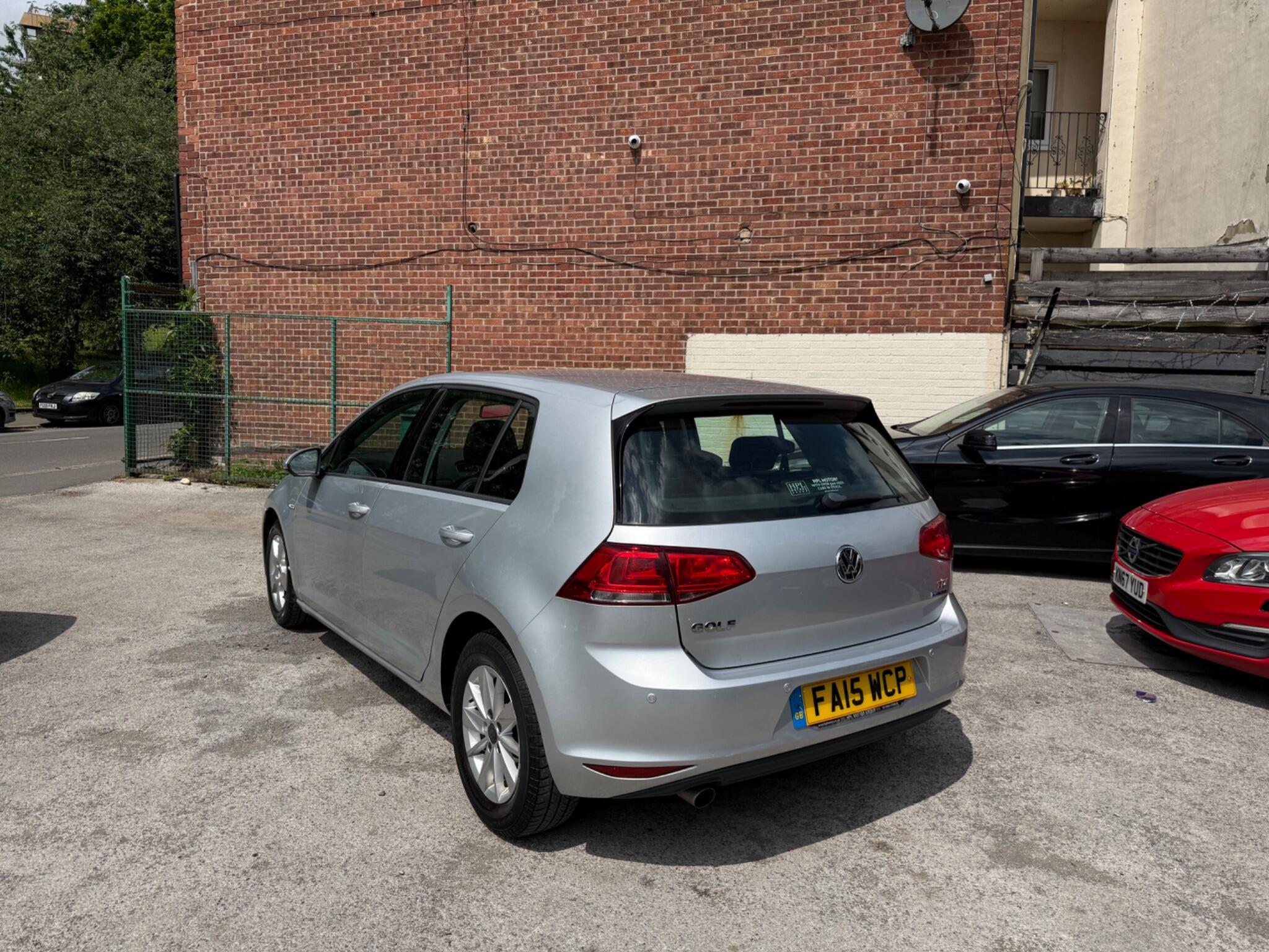 Volkswagen Golf - Image 5