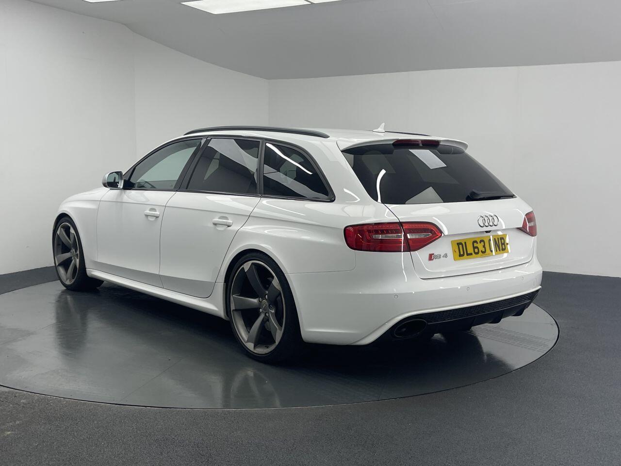 Audi Rs4 Avant - Image 9