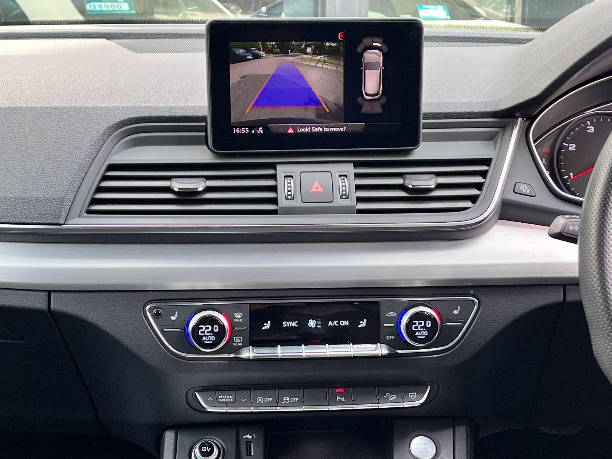 Audi Q5 - Image 15