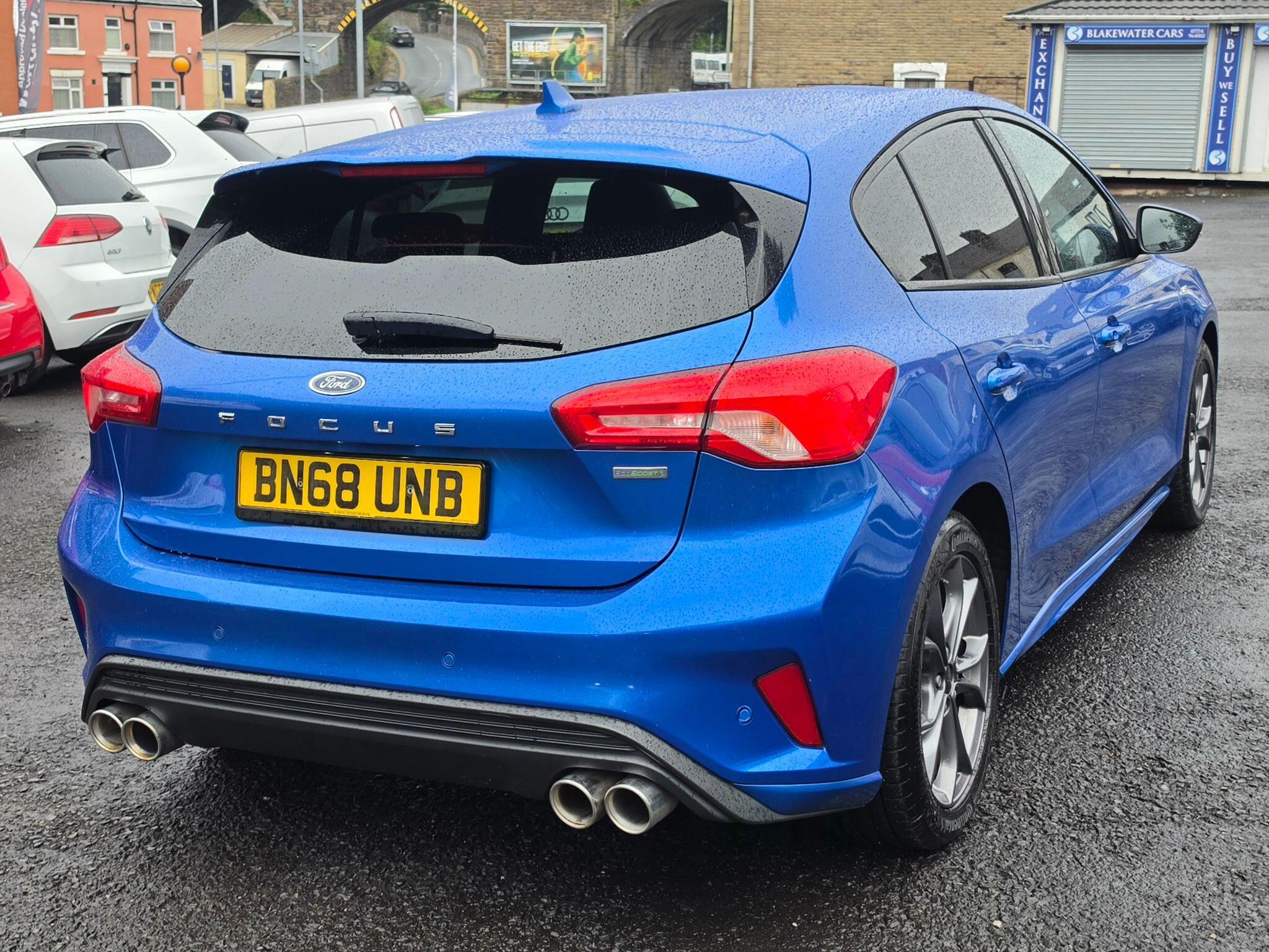 Ford Focus - Image 7