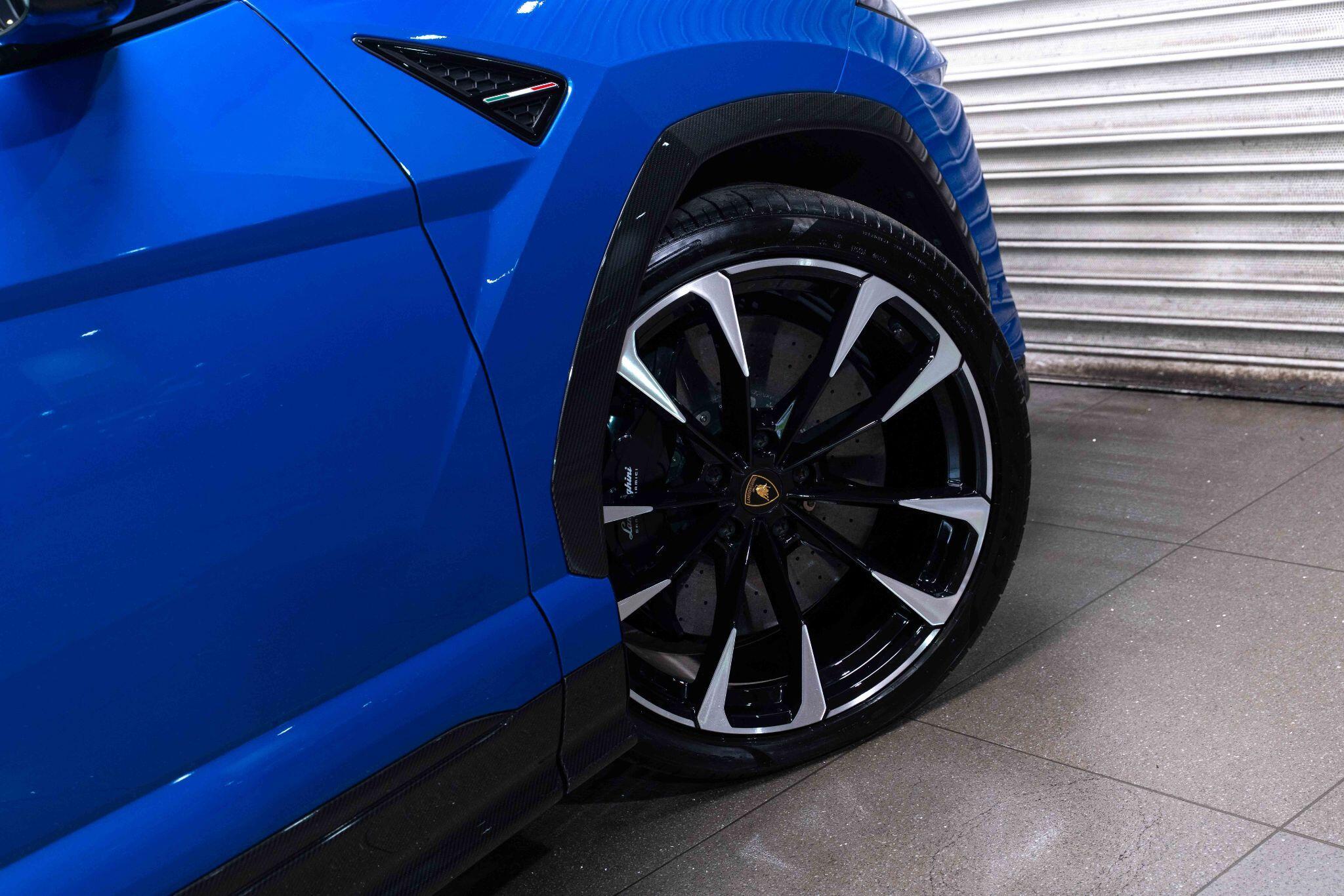 Lamborghini Urus - Image 16