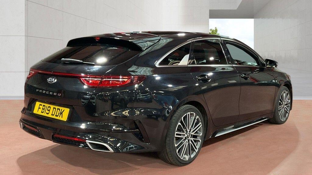 Kia ProCeed - Image 6