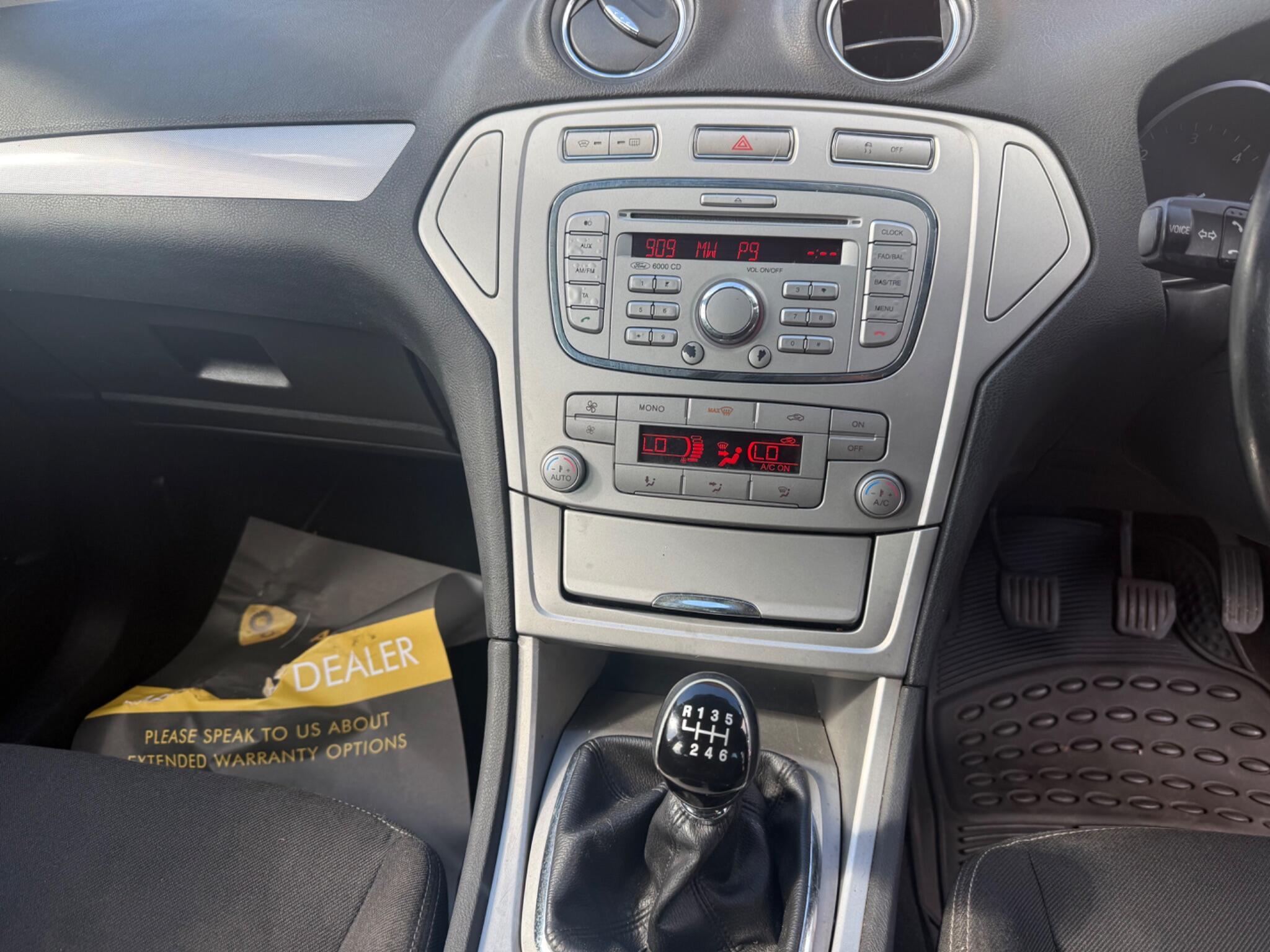 Ford Mondeo - Image 9