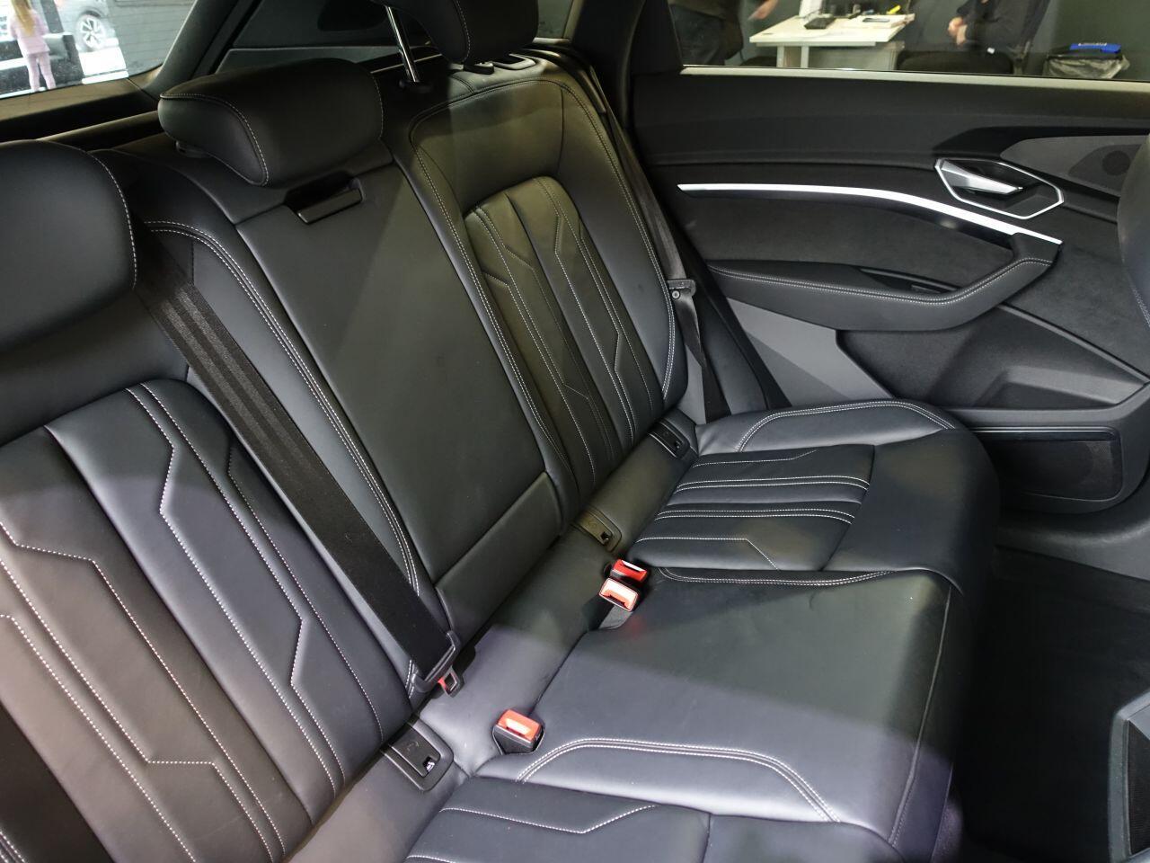 Audi E-Tron - Image 14