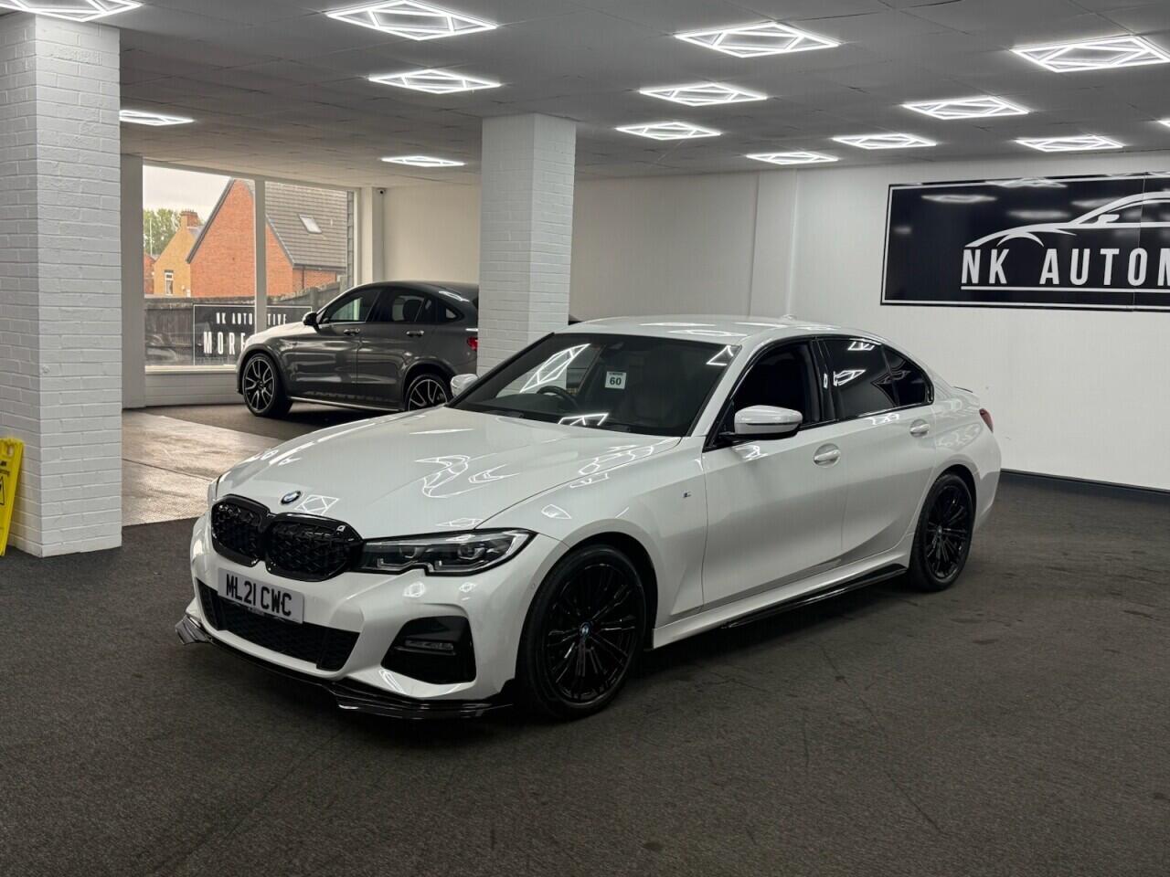 BMW 3 Series - Image 12
