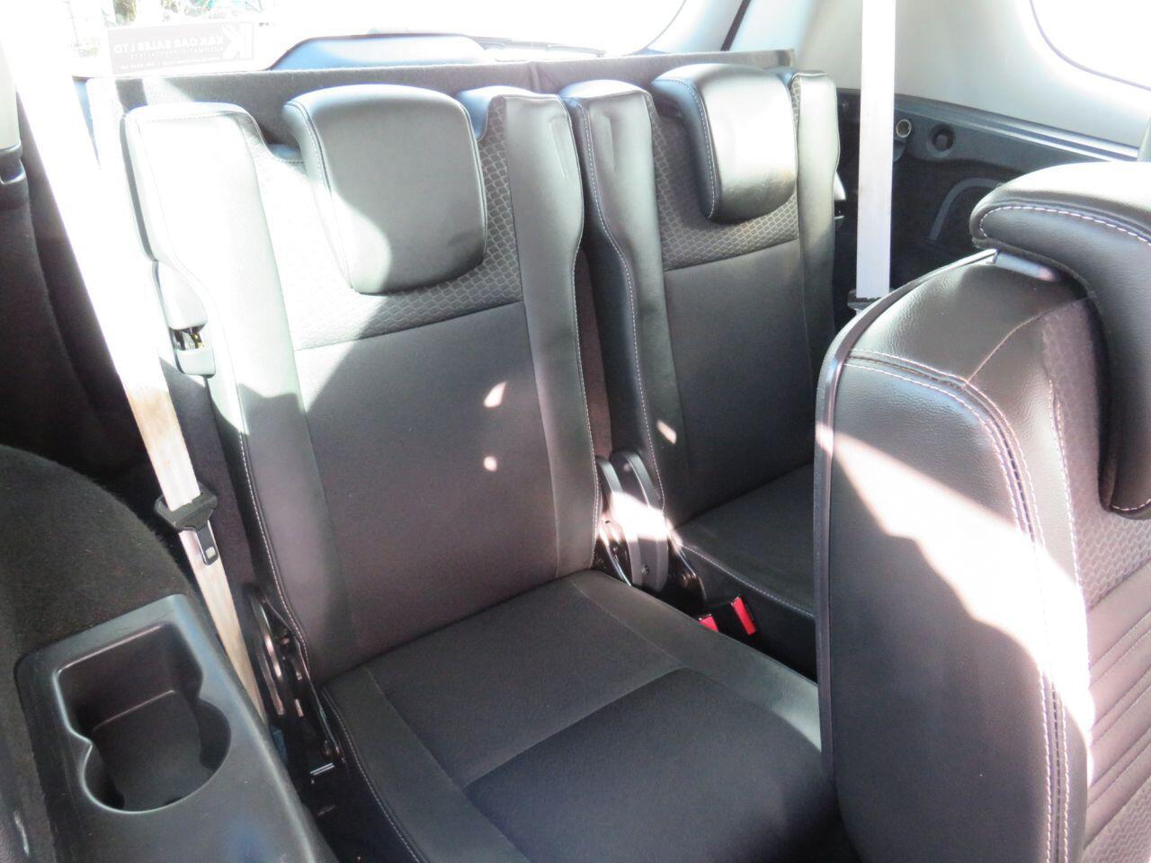 Renault Grand Scenic - Image 9