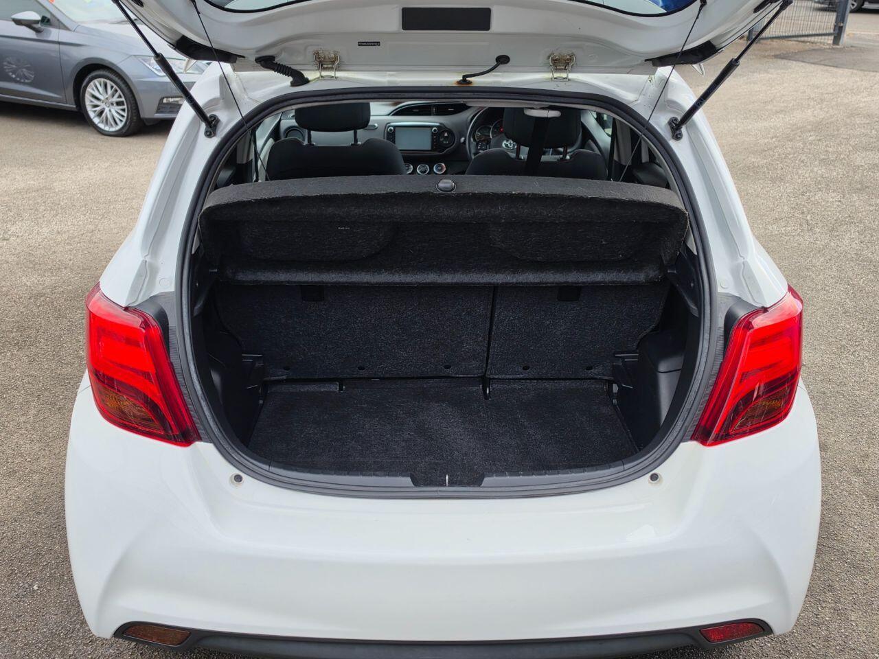 Toyota Yaris - Image 6