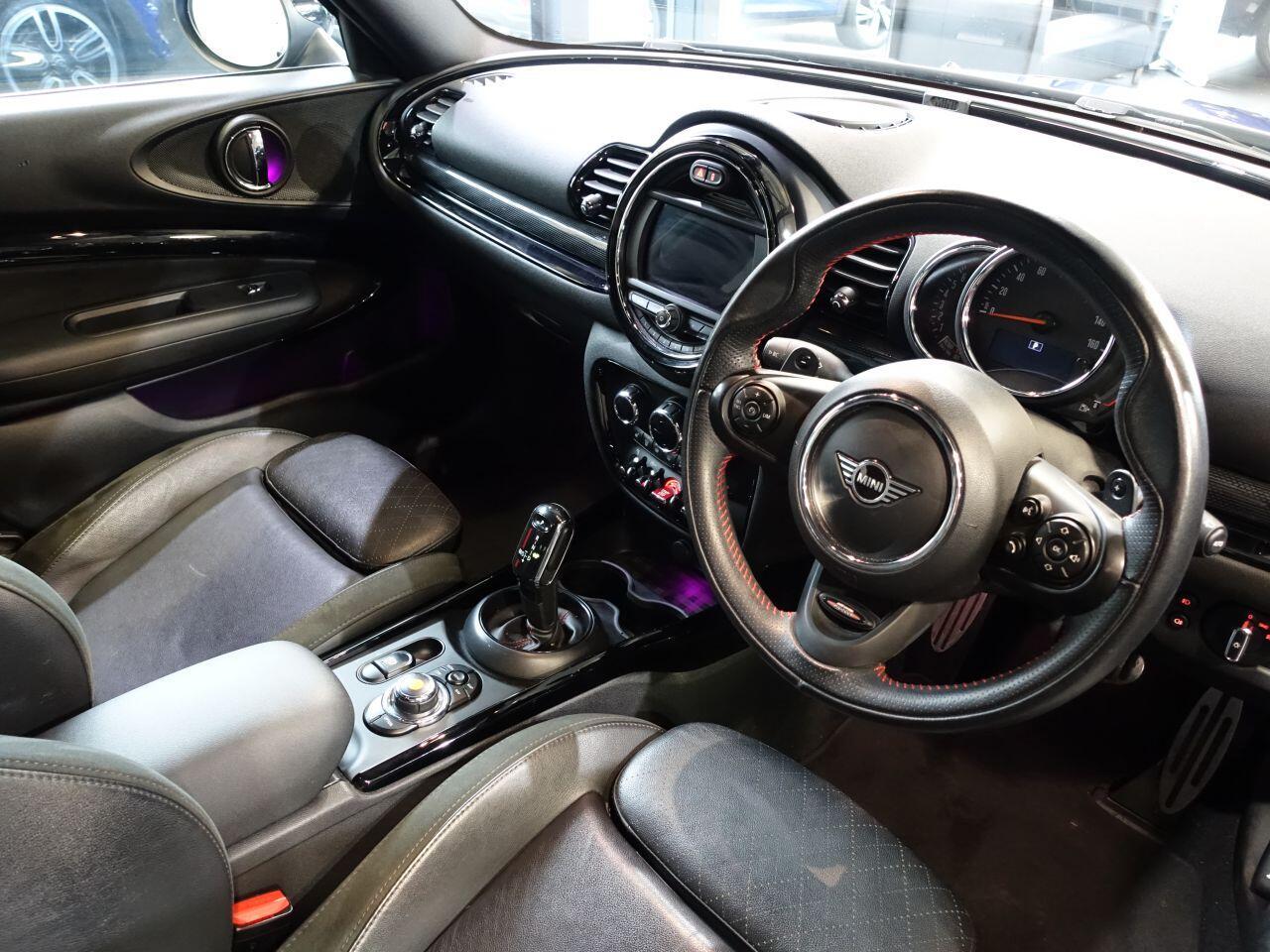 MINI Clubman - Image 2