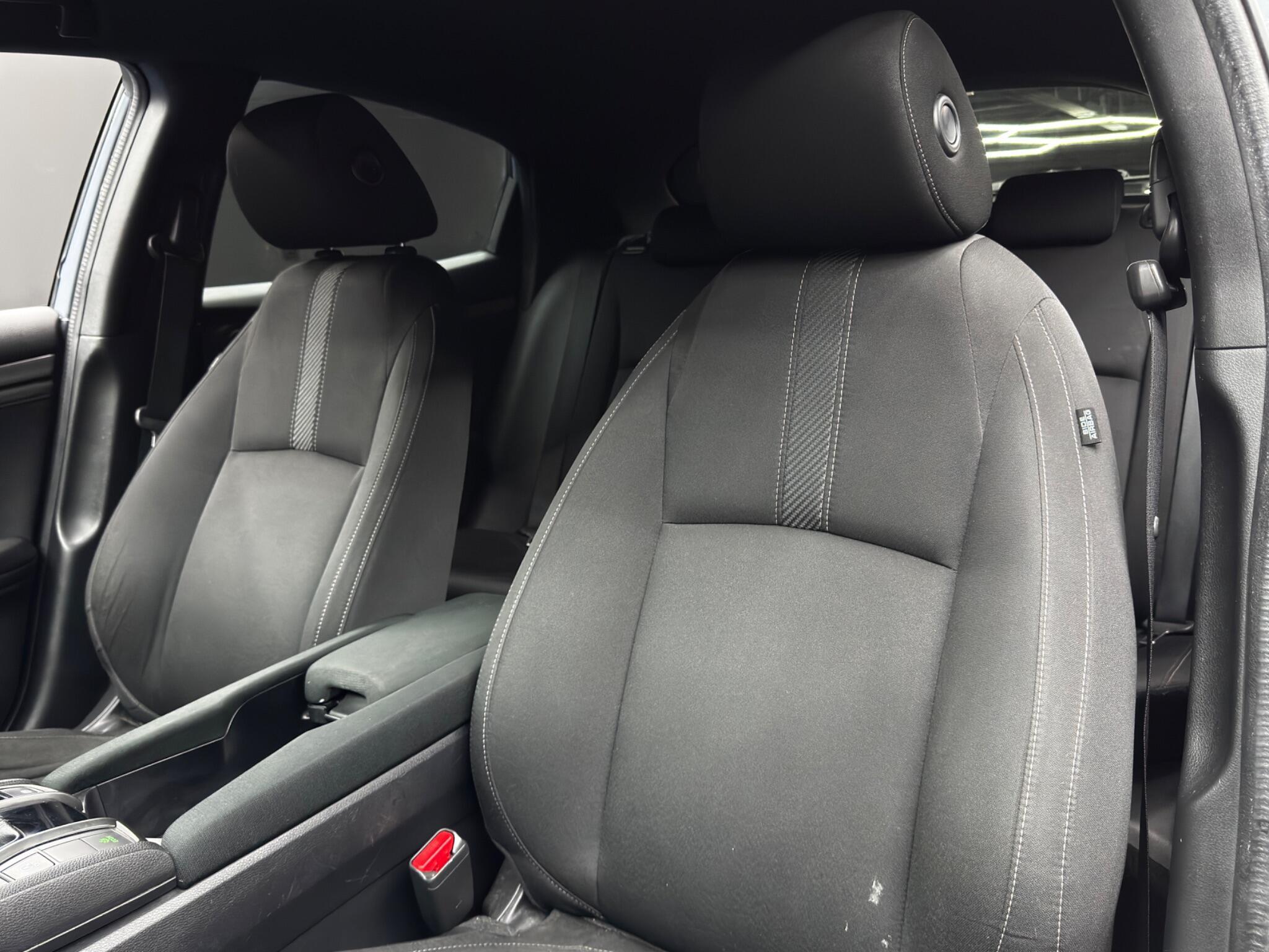 Honda Civic - Image 13