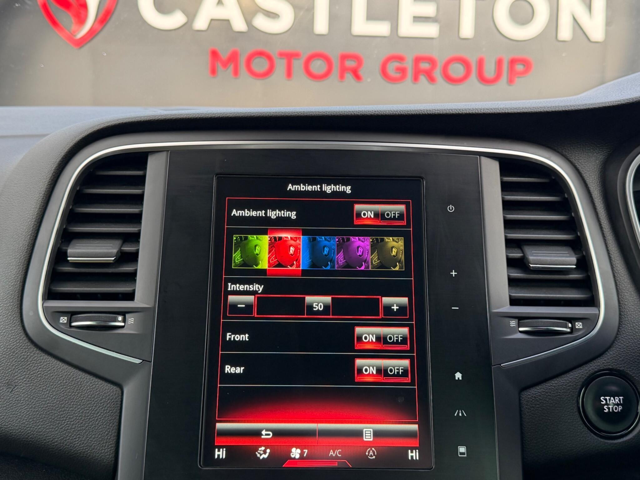 Renault Megane - Image 43