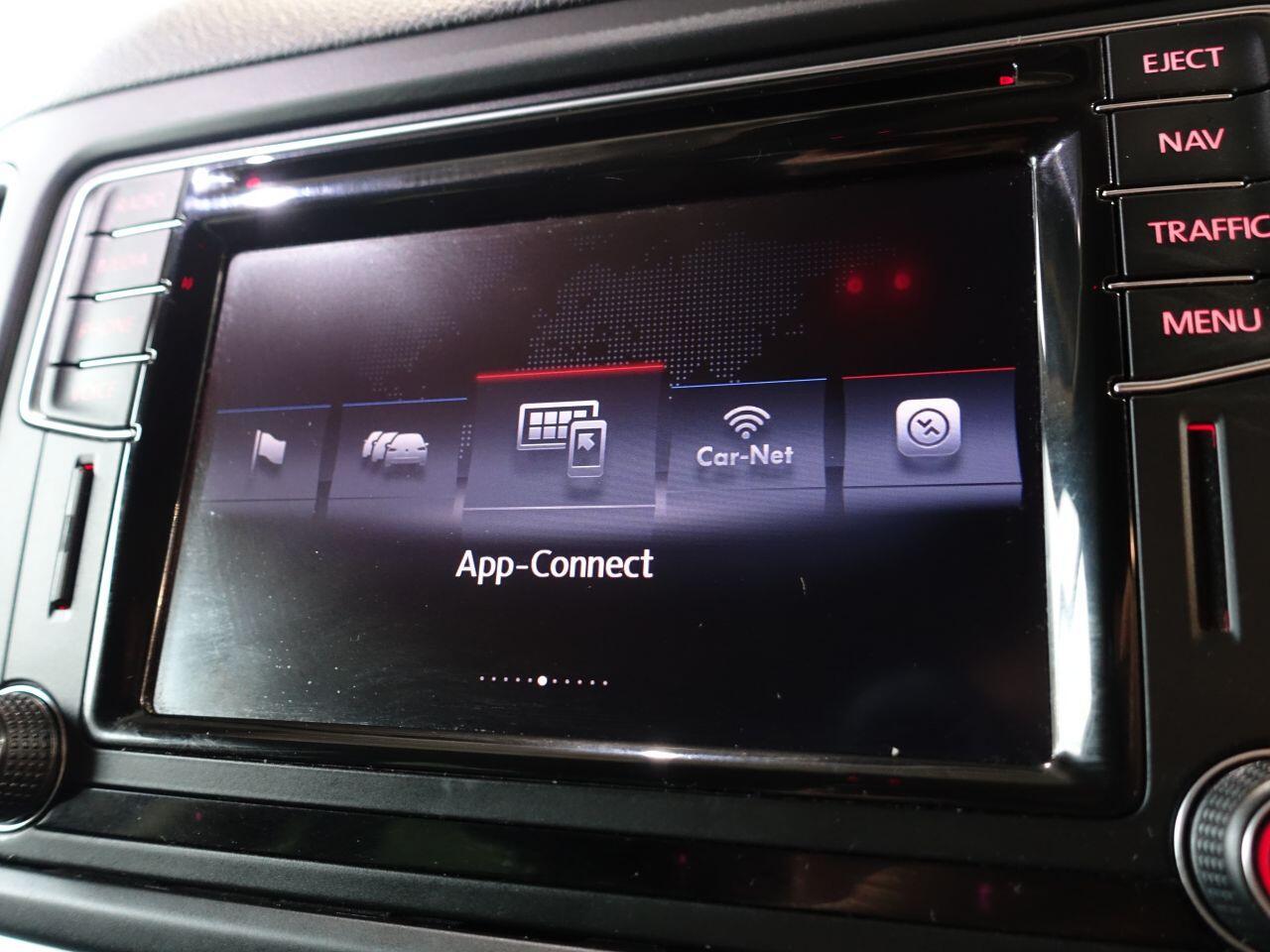 Volkswagen Sharan - Image 36