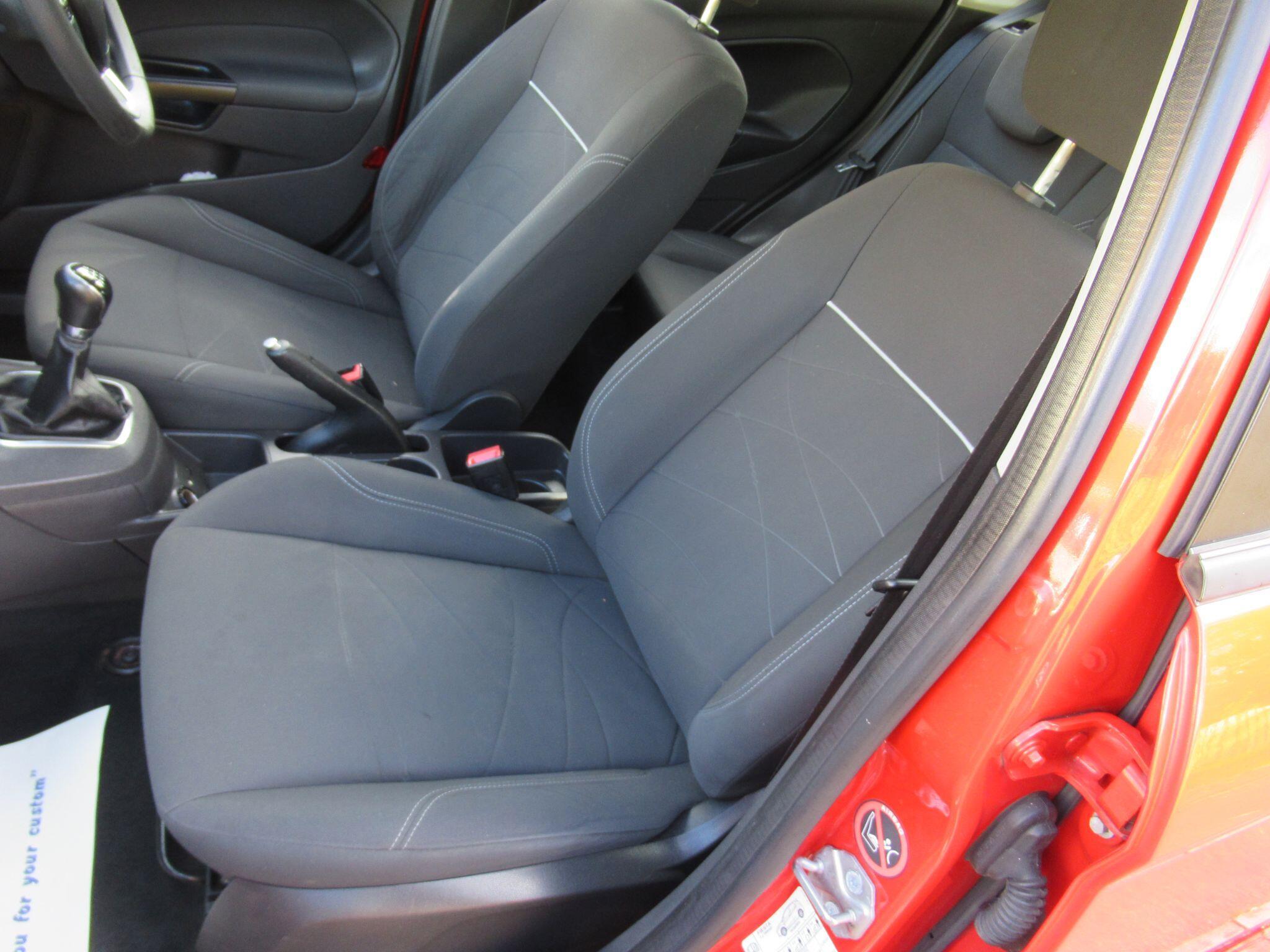Ford Fiesta - Image 14