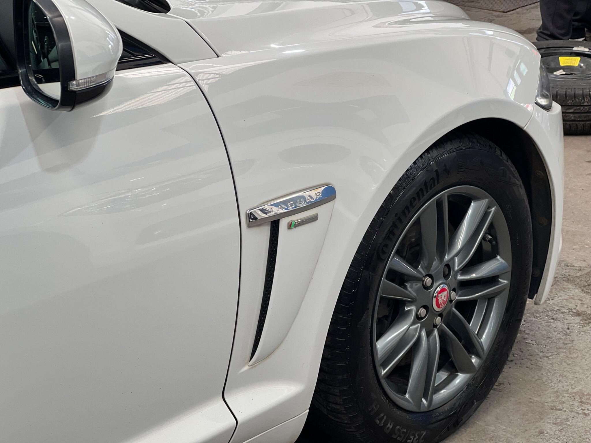 Jaguar XF - Image 20