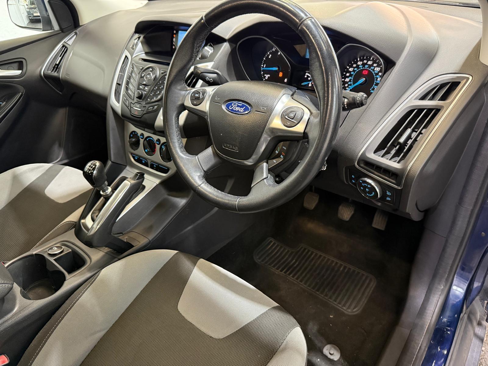 Ford Focus - Image 17