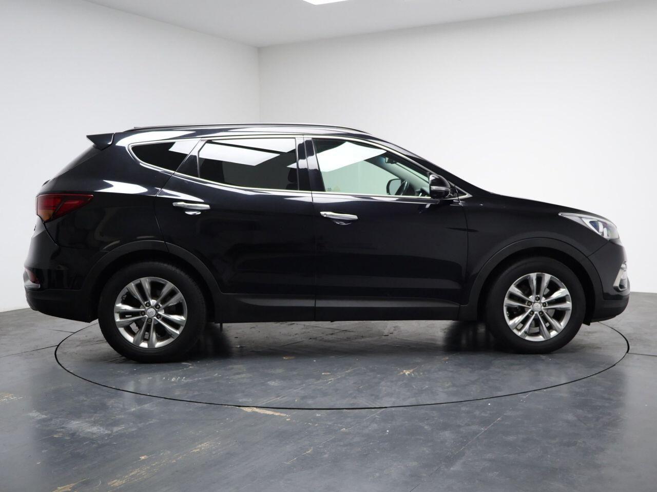 Hyundai Santa Fe - Image 8