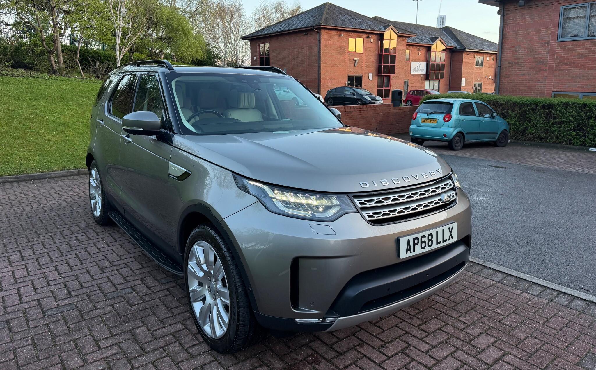 Land Rover Discovery - Image 18