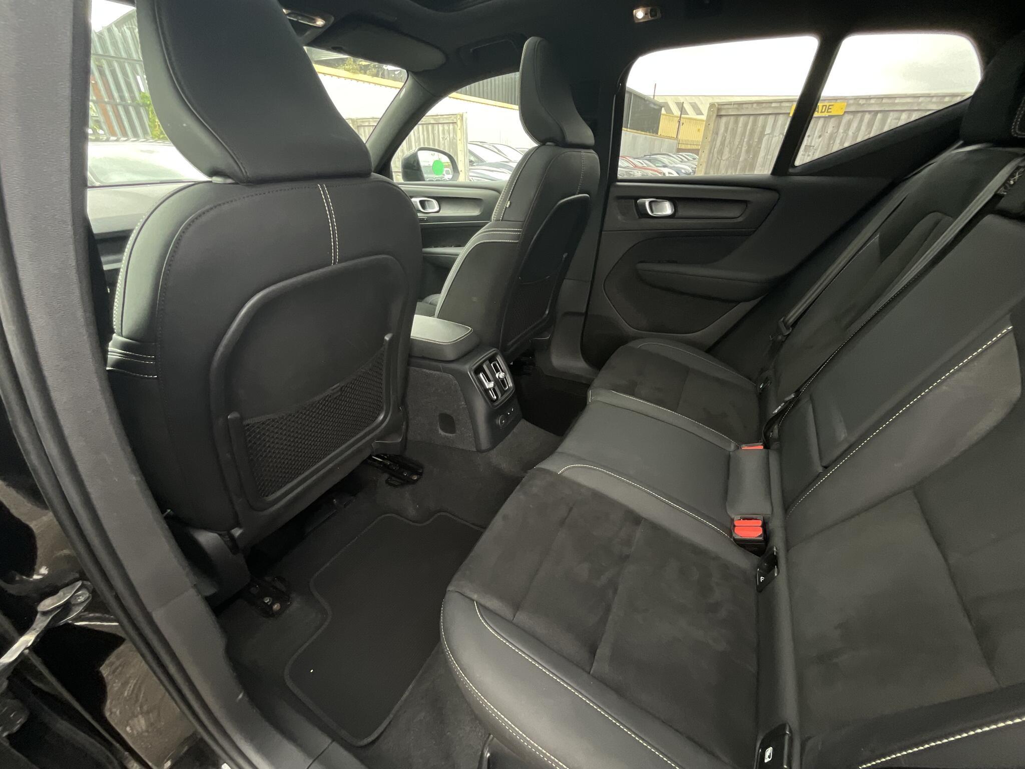 Volvo XC40 - Image 14