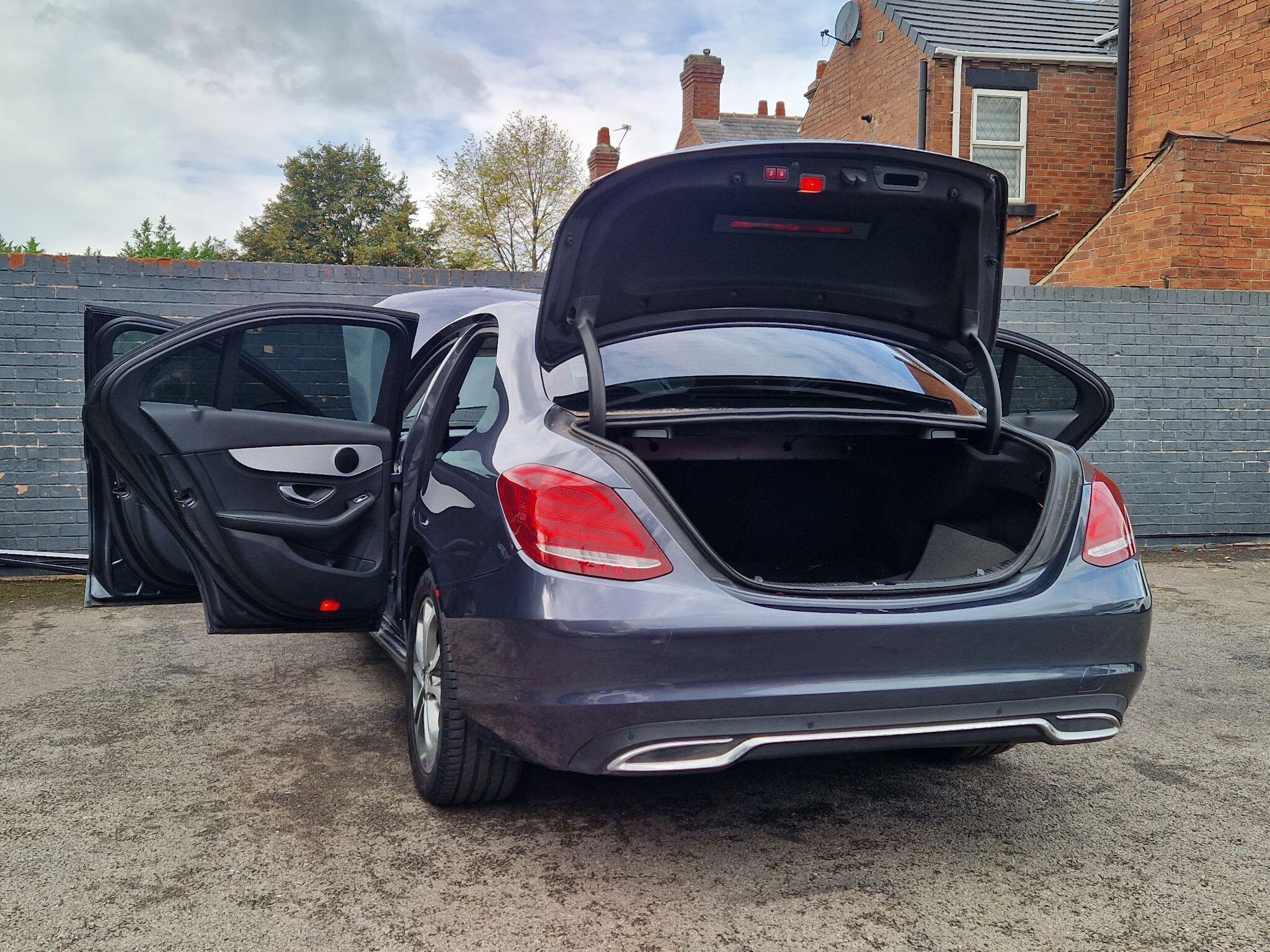 Mercedes C Class - Image 19