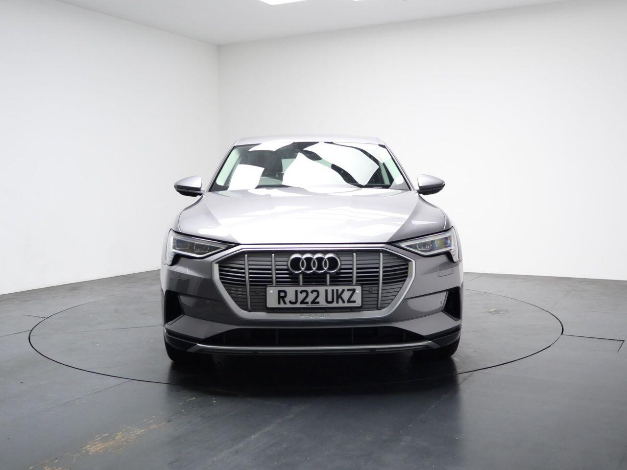 Audi E-Tron - Image 2