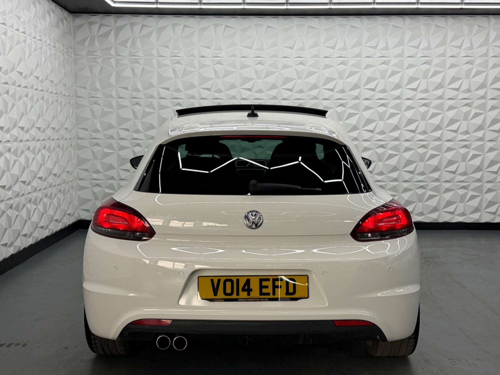 Volkswagen Scirocco - Image 11