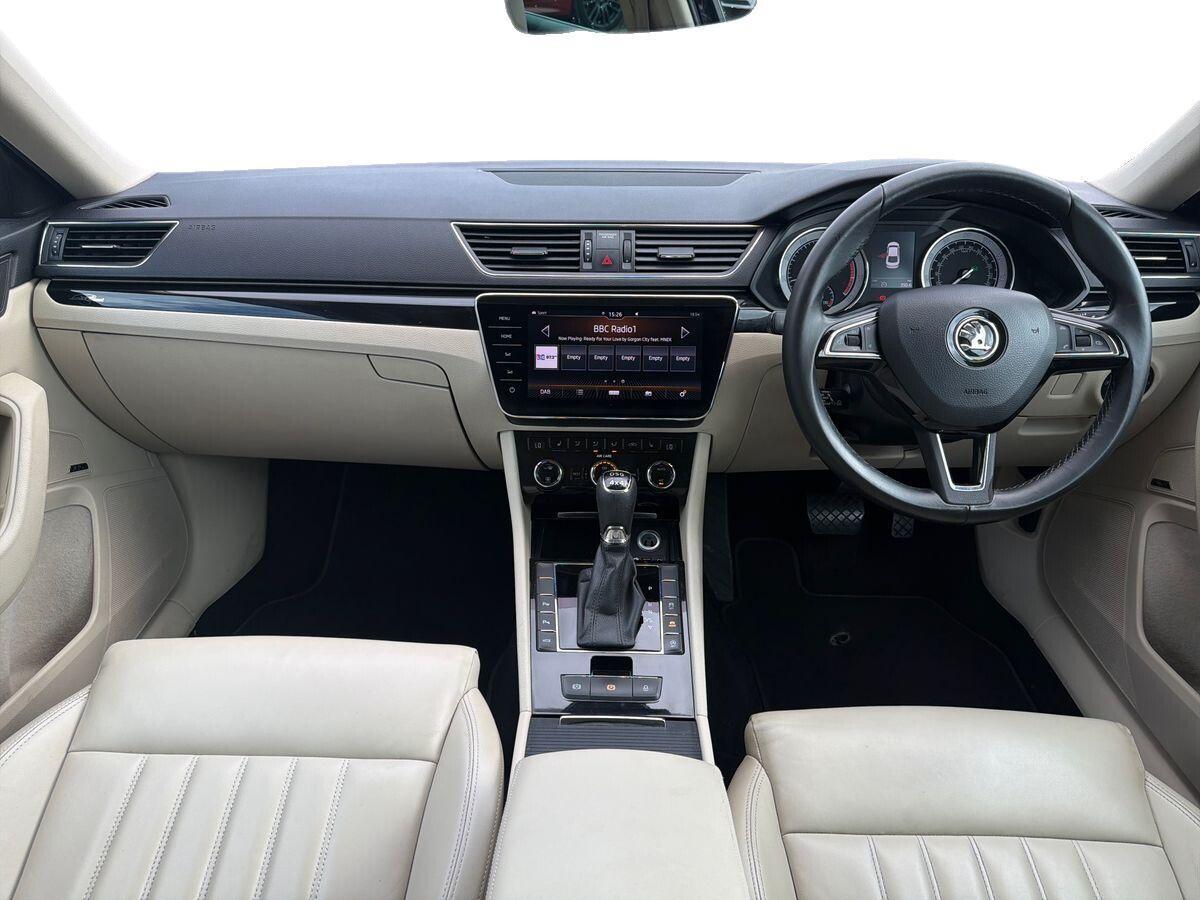Skoda Superb - Image 14