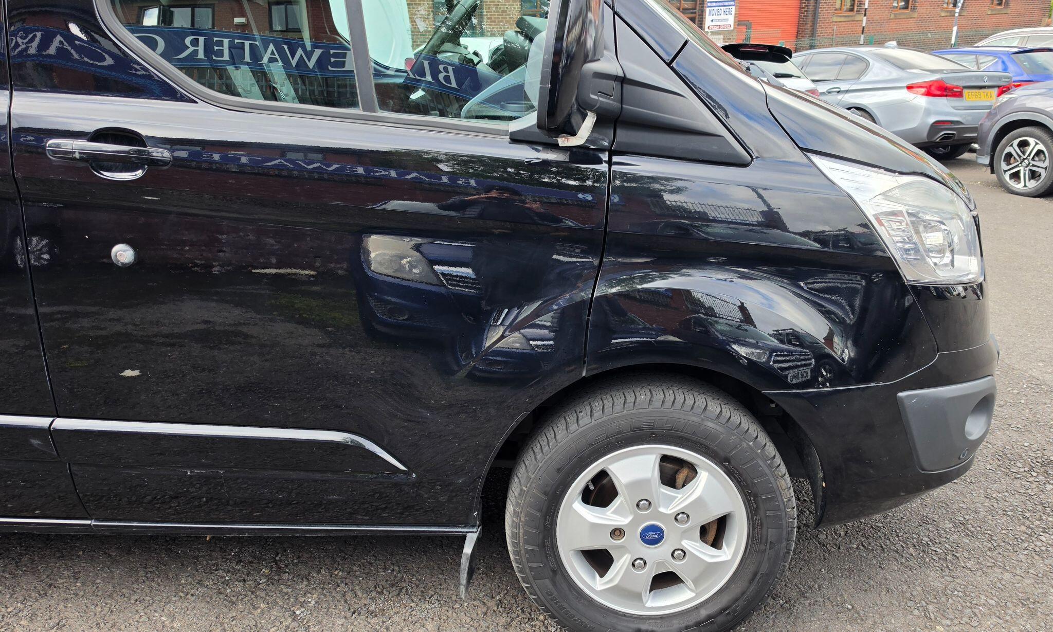 Ford Transit Custom - Image 9